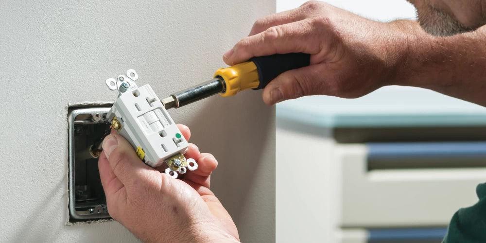 How To Wire and Install a GFCI Outlet - Bees Lighting