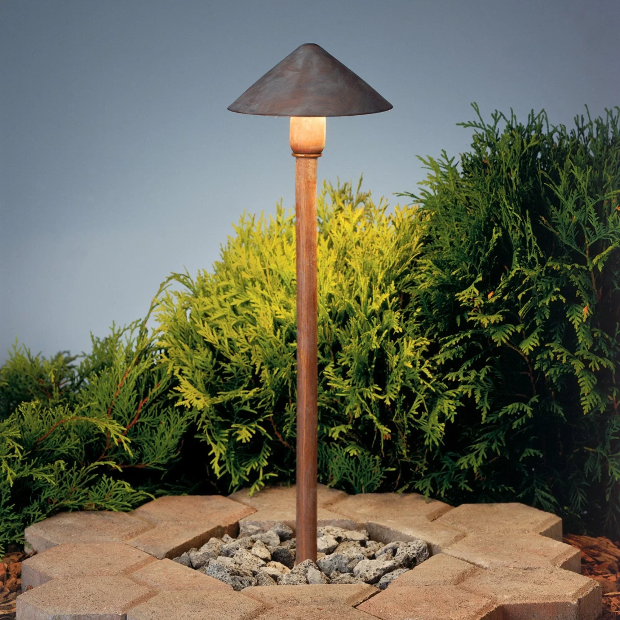 Fundamentals Path Light - Bees Lighting