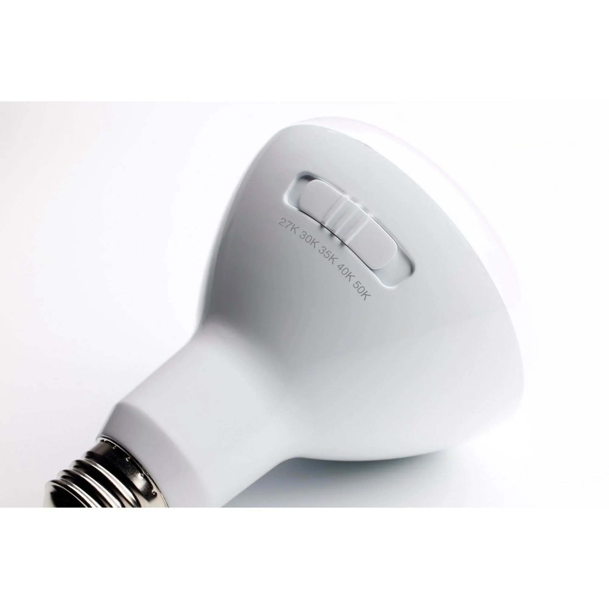 R30/BR30 LED Bulb, 9 Watts, 700 Lumens, 27K|30K|40K|50K, E26 Base, 100° Flood, 6 Pack - Bees Lighting