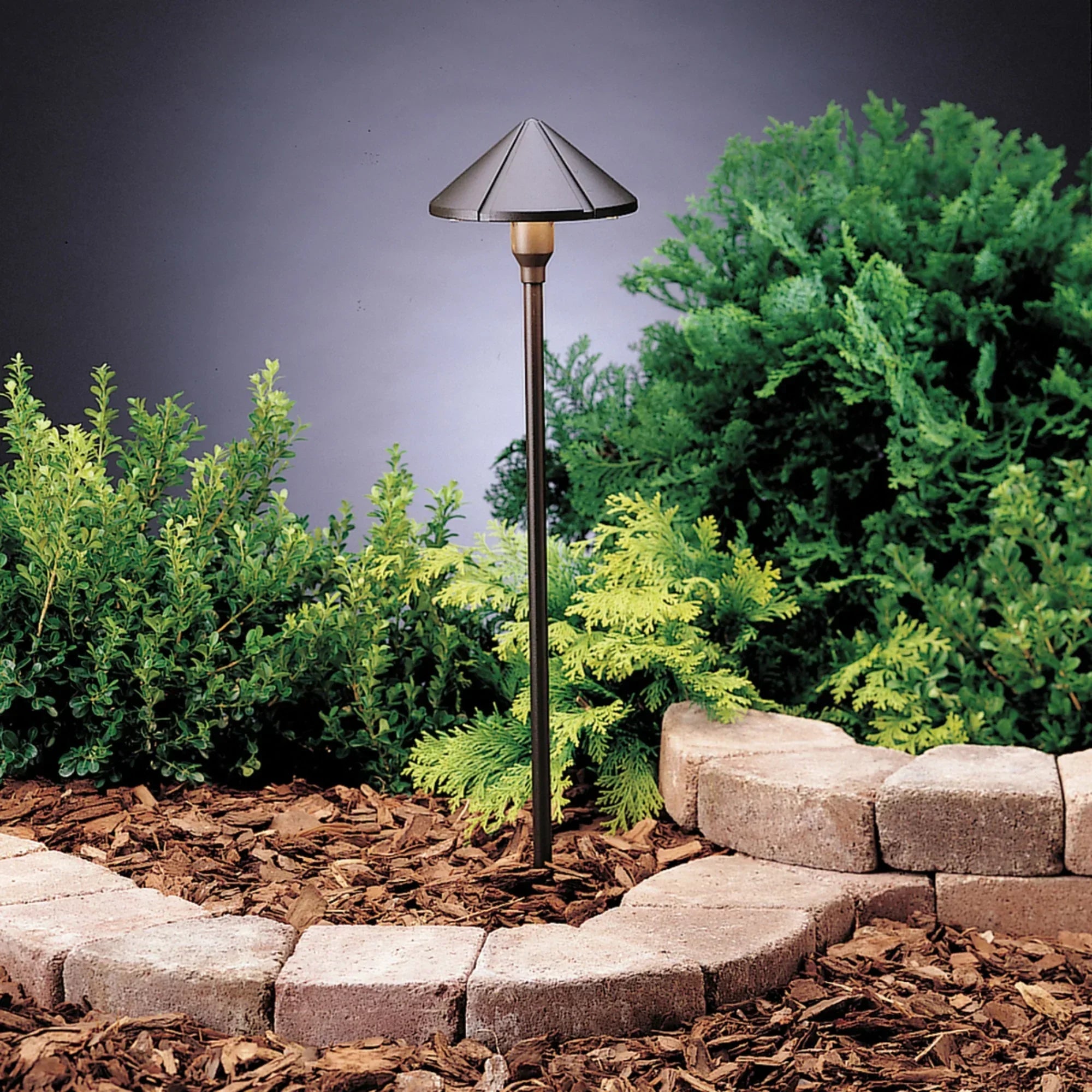 Center Mount Path Light - Bees Lighting