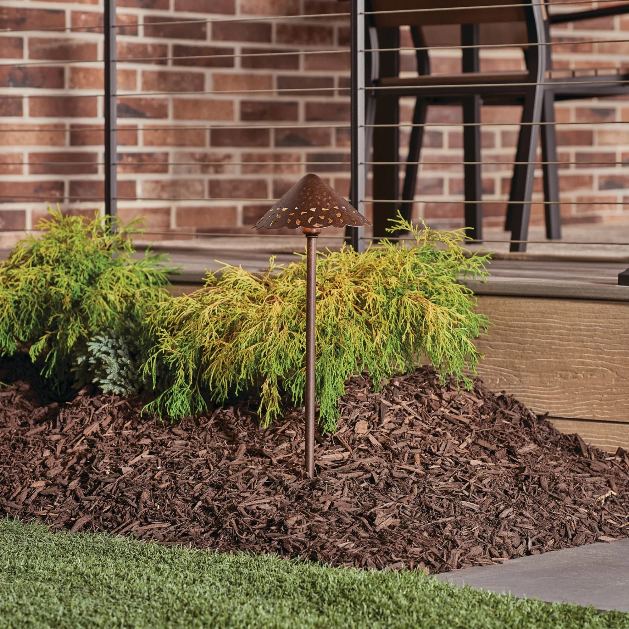 Hammered Roof Path Light, Textured Tannery Bronze - Bees Lighting