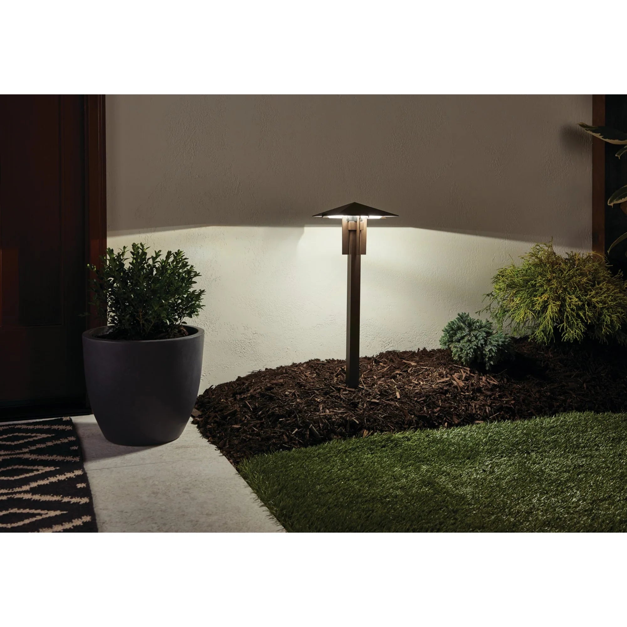 LED 3000K Forged Path Light, Textured Architectural Bronze - Bees Lighting