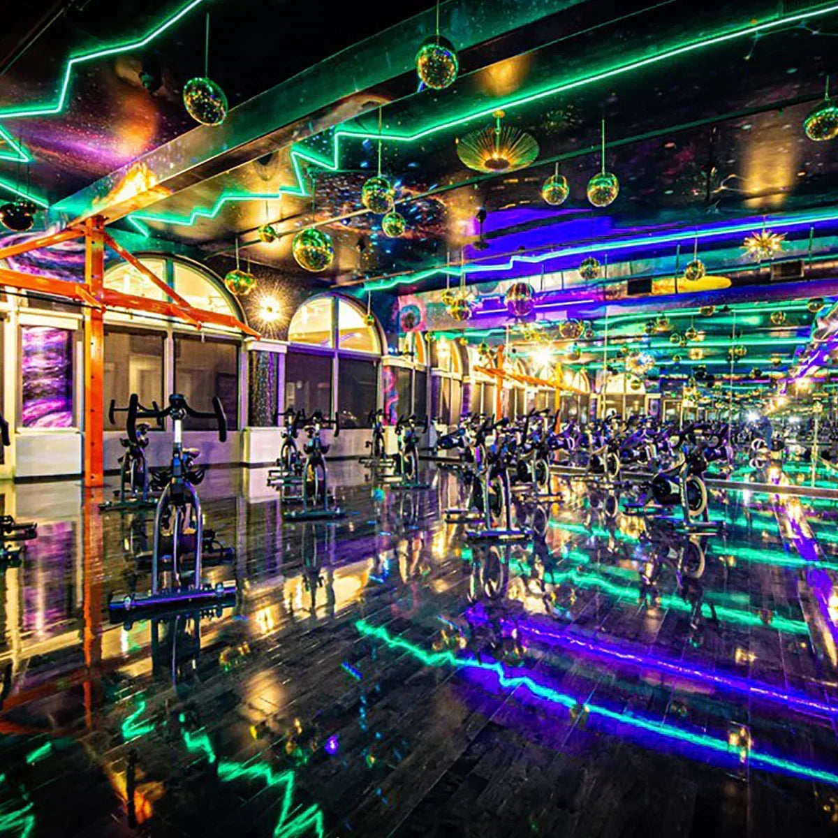 16ft Neon Blaze Flexible LED Lighting, Green, 24V, Top Bending - Bees Lighting