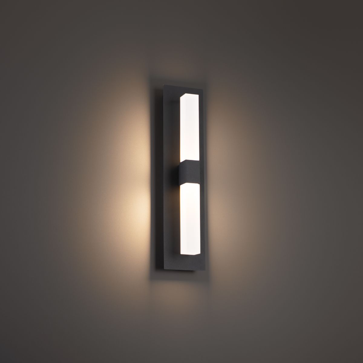 Camelot Wall Sconce 3000K - Bees Lighting
