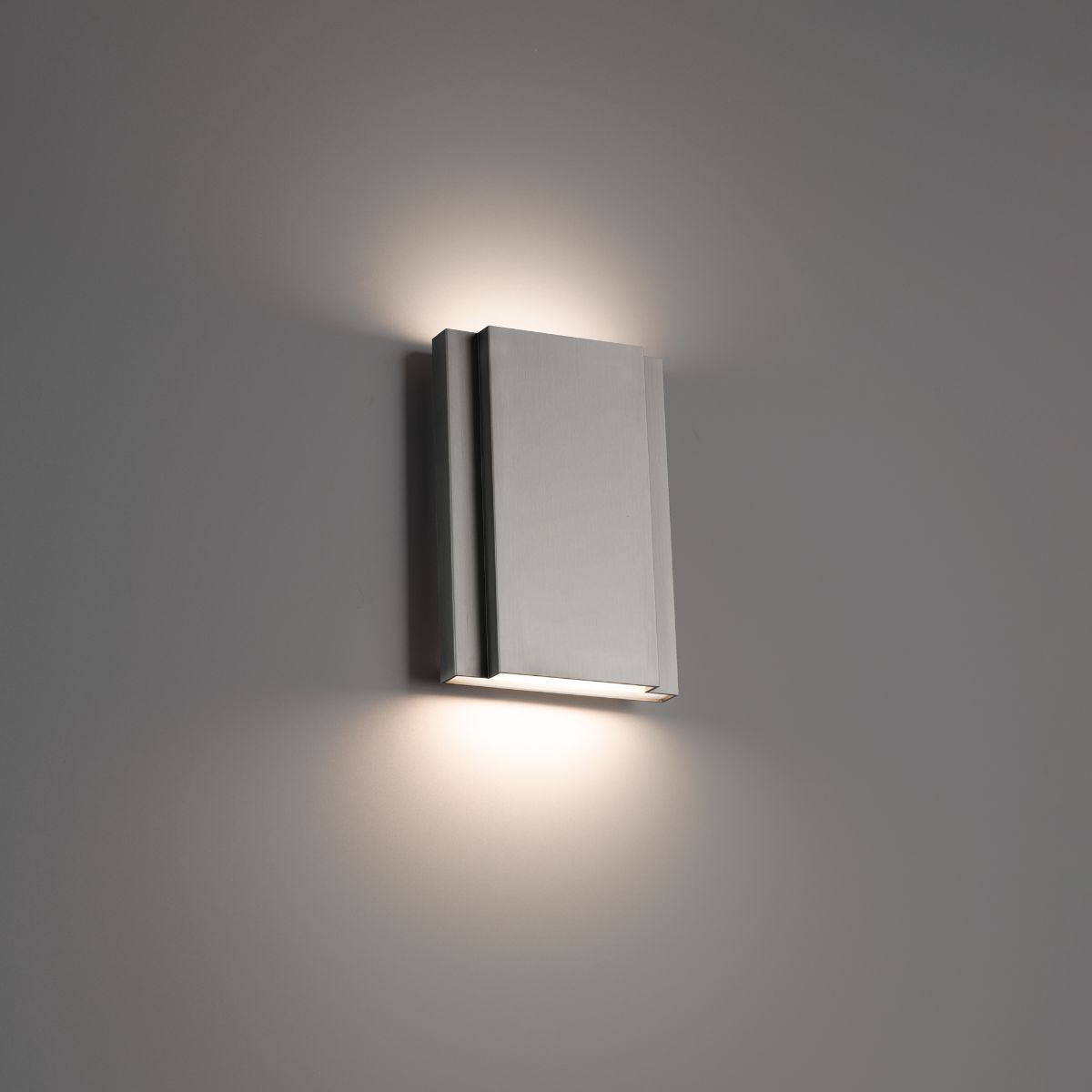 Layne 8 in. LED Wall Light 3000K Brushed Nickel finish - Bees Lighting