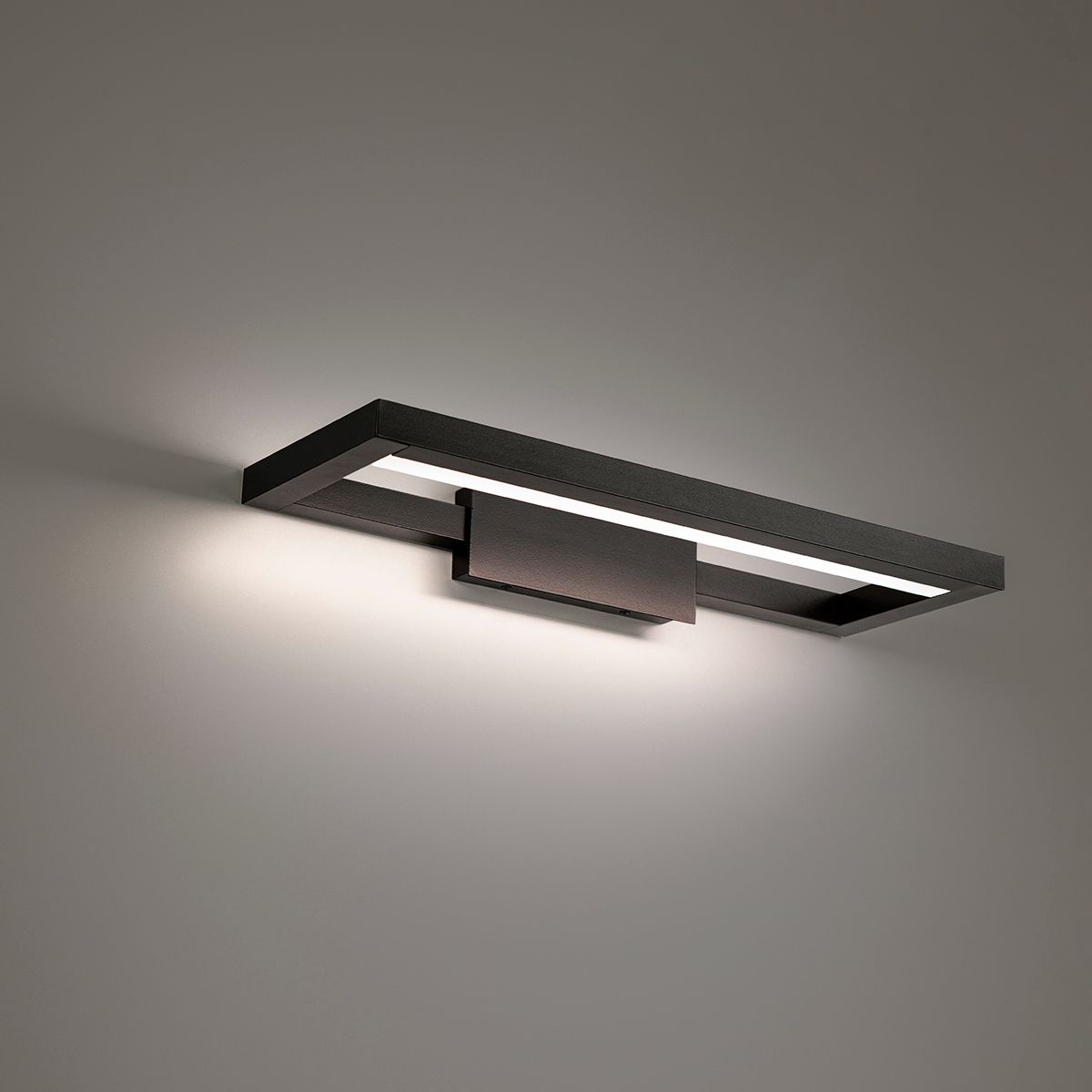 View 20 in. LED Bath Bar 403 Lumens 3000K Black finish - Bees Lighting