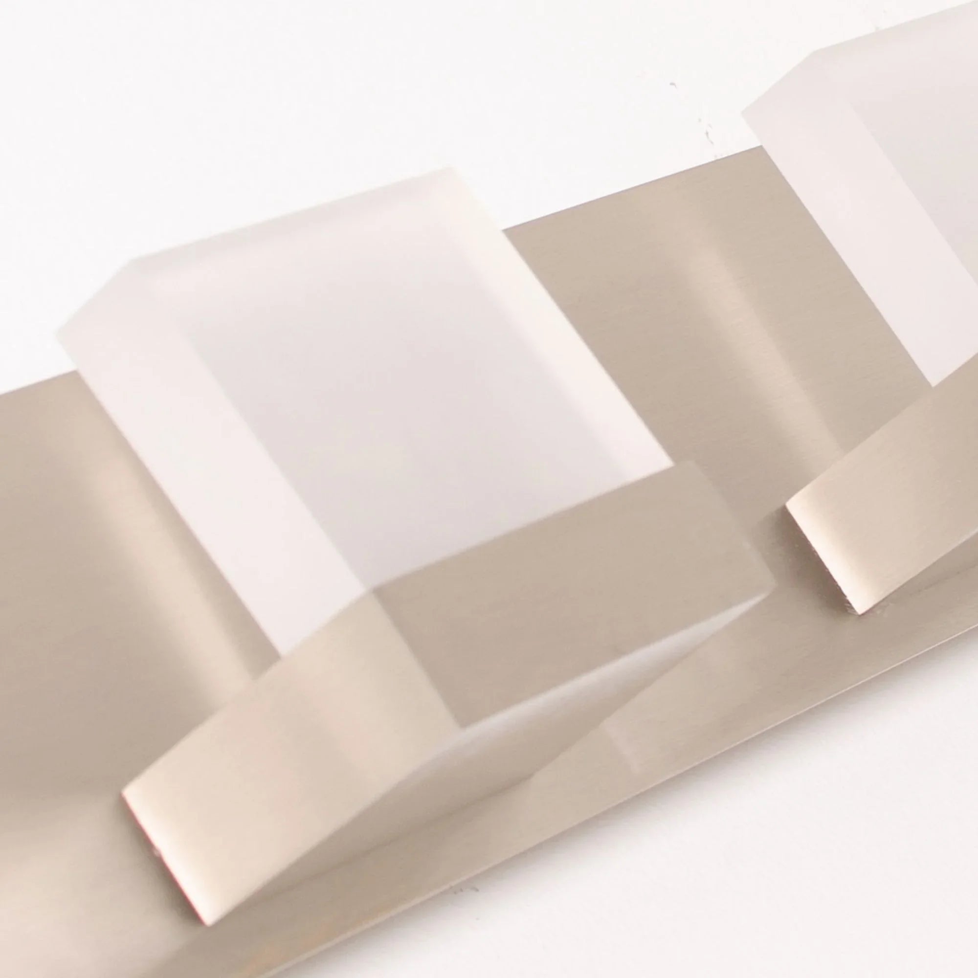 Arlo 25" LED Vanity, Satin Nickel Finish,120-277V - Bees Lighting