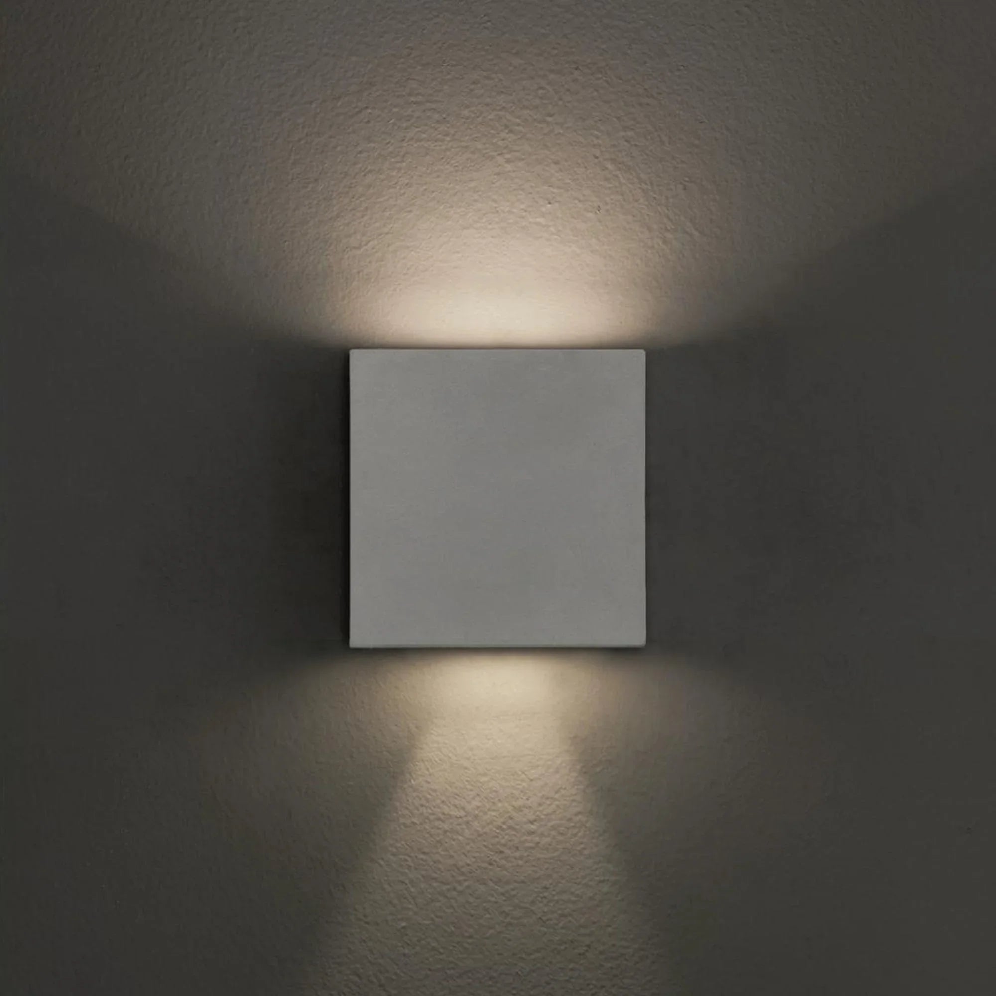 Dexter 6" 2-Light LED Outdoor Wall Sconce, White Finish - Bees Lighting