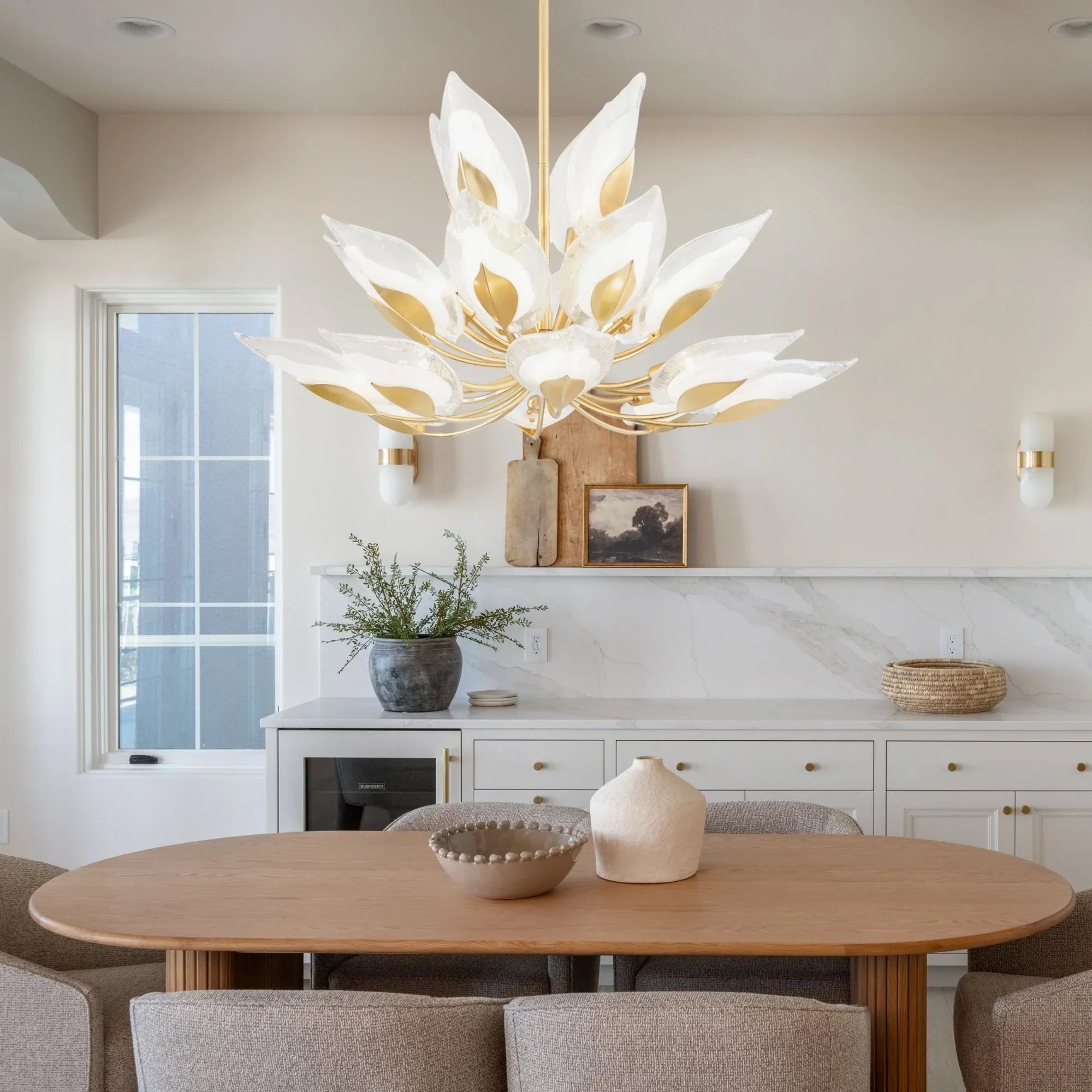Blossom 41" 20-Light Chandelier, Gold Leaf Finish