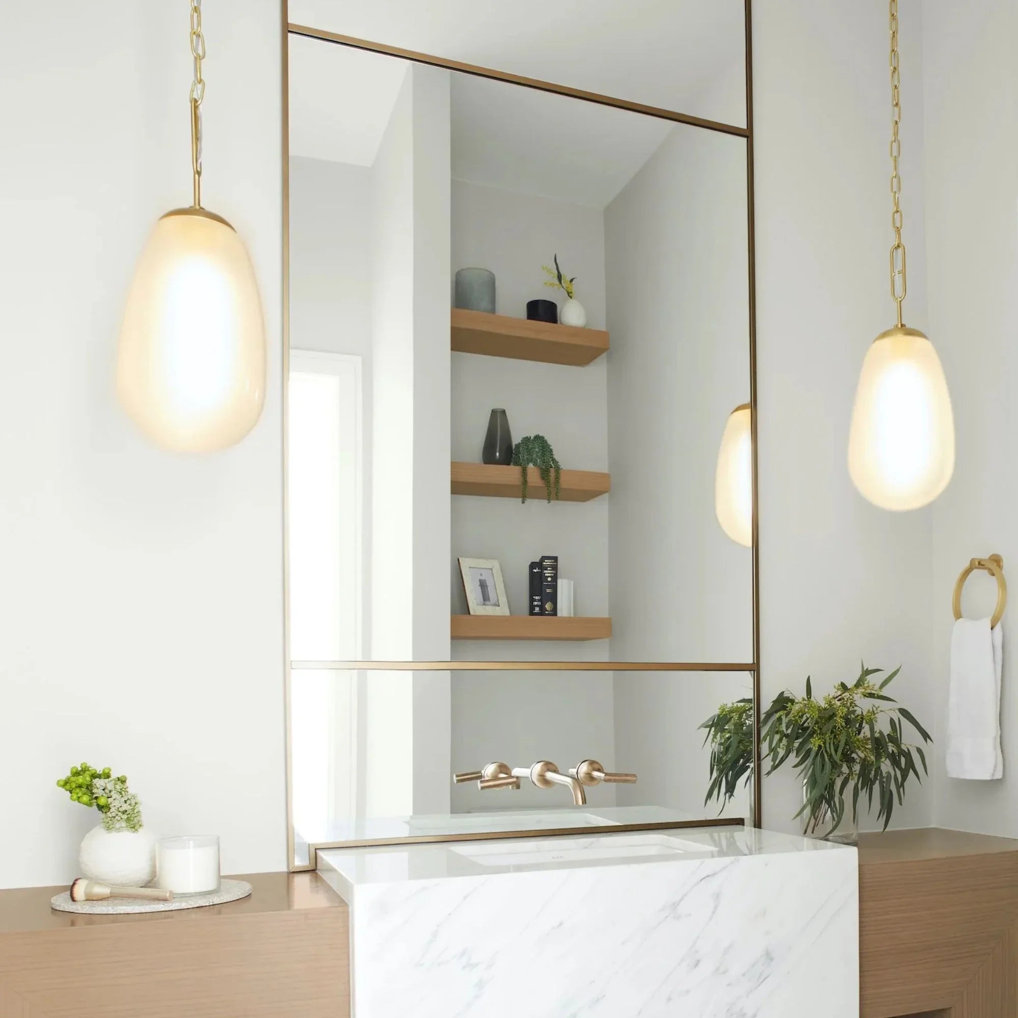 Bruckner 22" Pendant, Aged Brass Finish