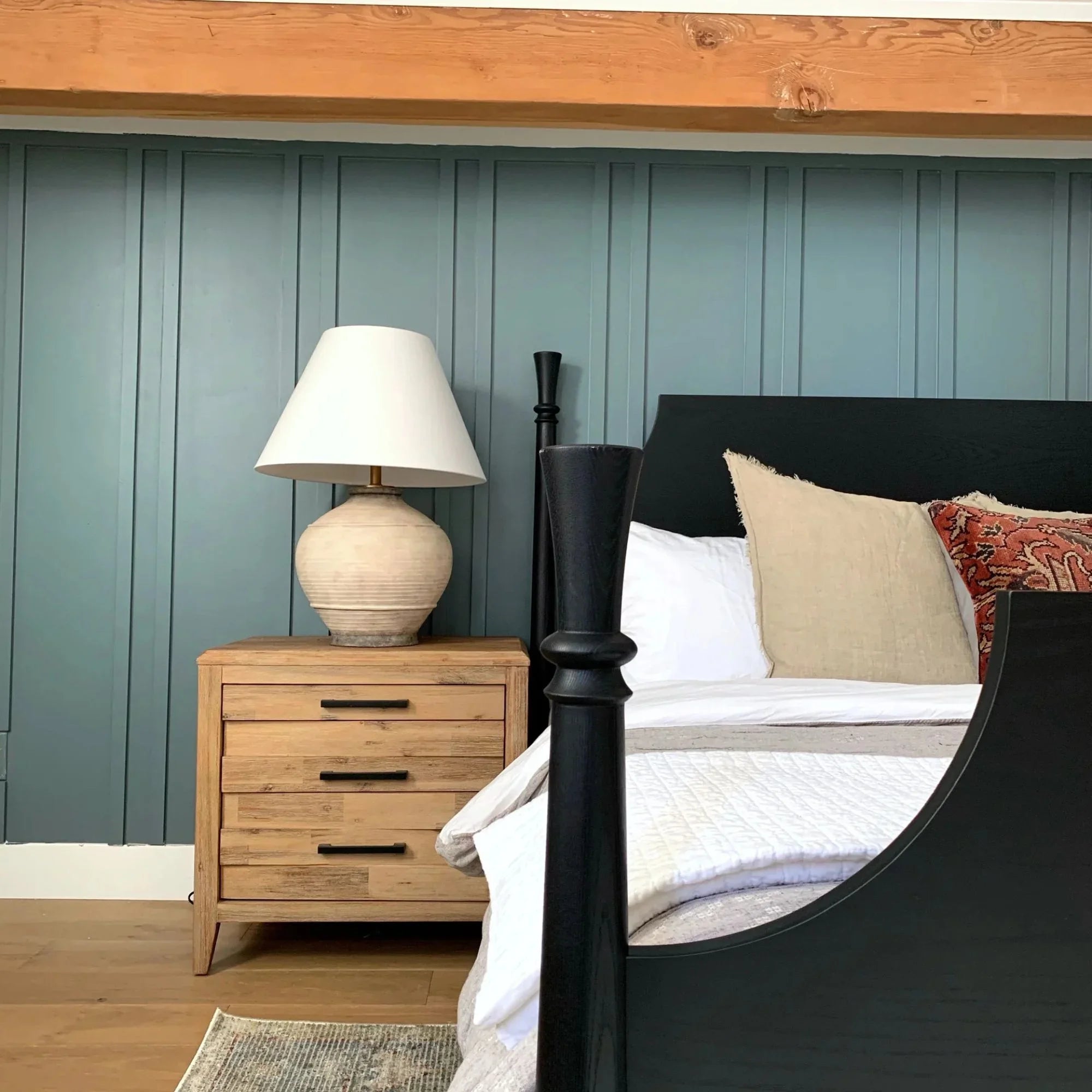 Malta 29" Table Lamp, Ash Finish