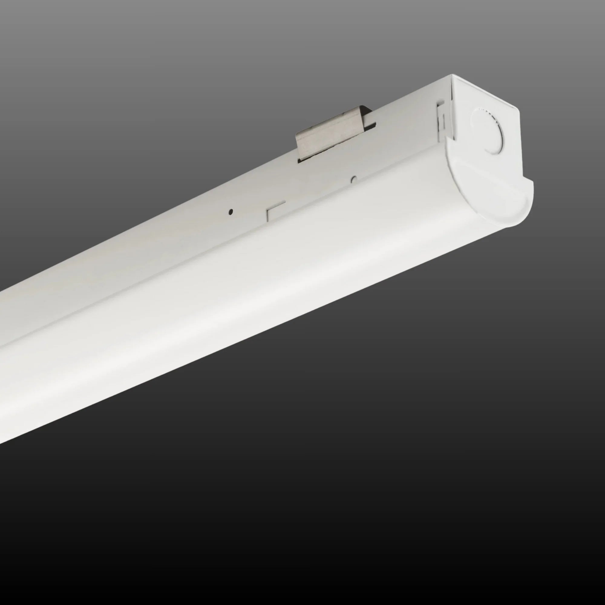 8ft LED Strip Light Fixture, 90W, 12000 Lumens, 35K/40K/50K, 120/277V