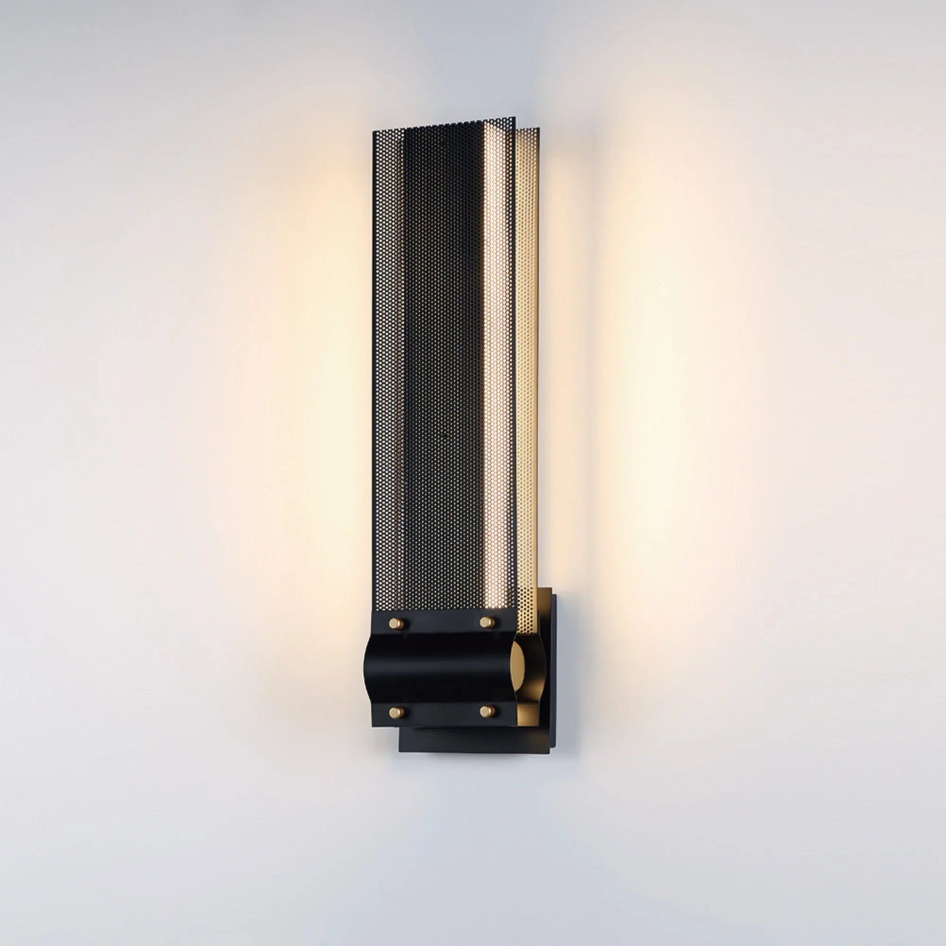 Admiral 19" LED Outdoor Wall Sconce, Gold & Black Finish - Bees Lighting