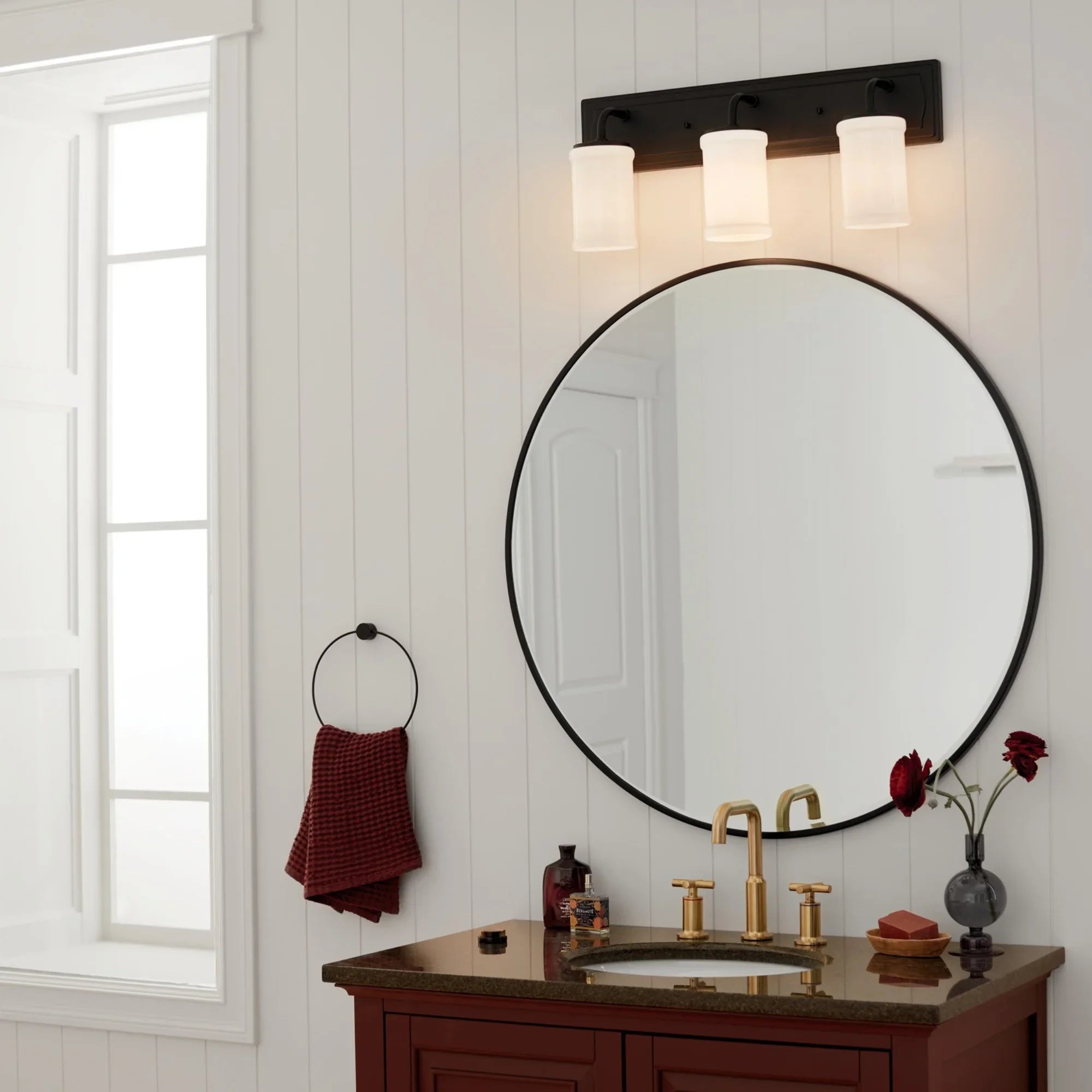 Vetivene 24" 3-Light Bath Vanity Light, Textured Black Finish - Bees Lighting