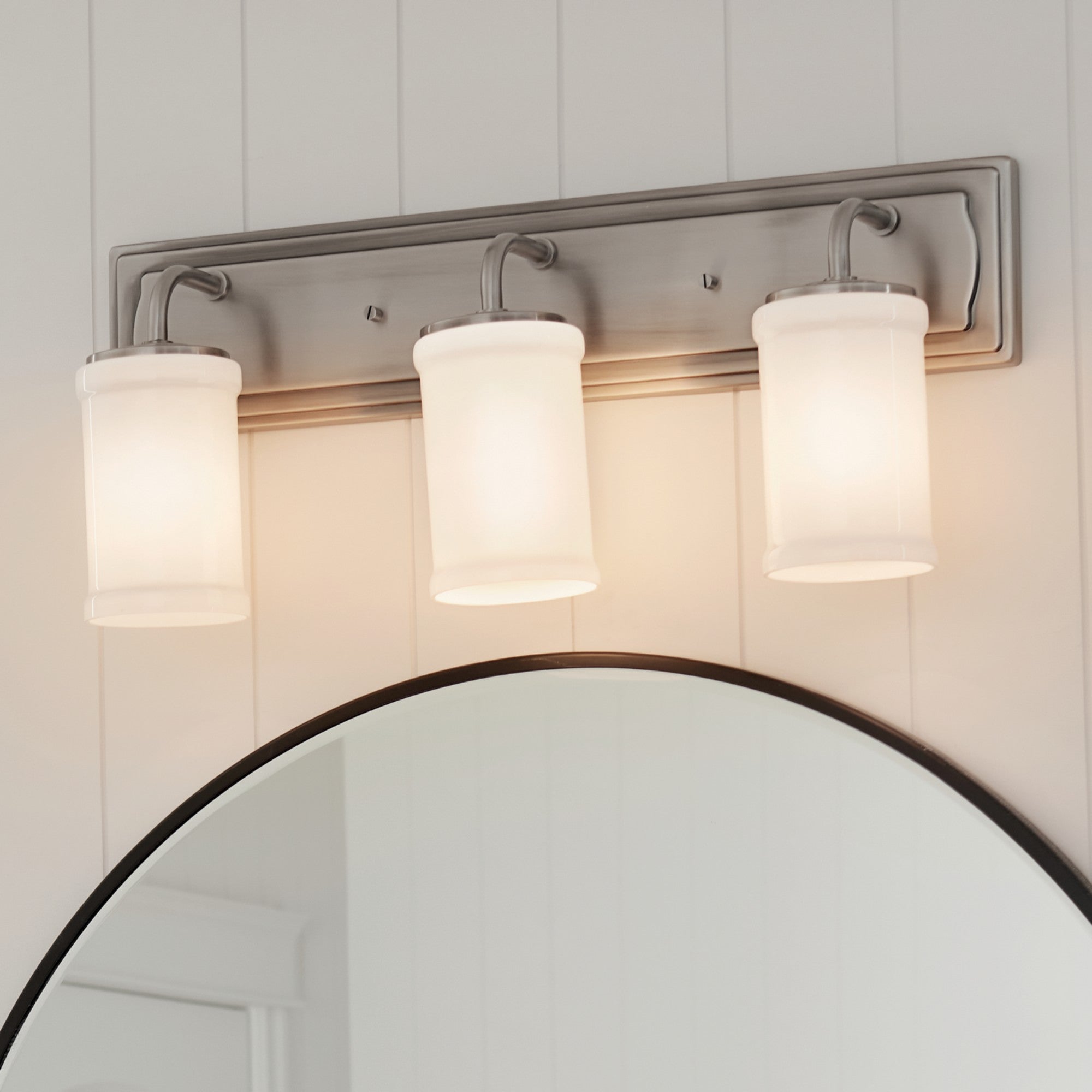 Vetivene 24 In 3-Lights Bathroom Vanity Light, Classic Pewter Finish