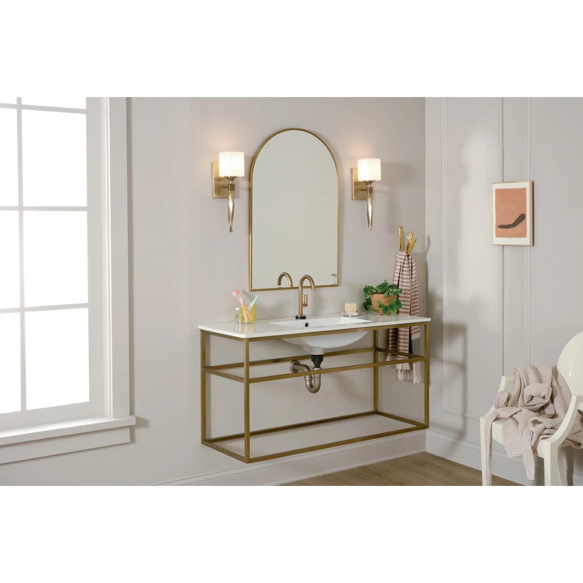 Marette 5" Wall Sconce, Champagne Bronze Finish - Bees Lighting