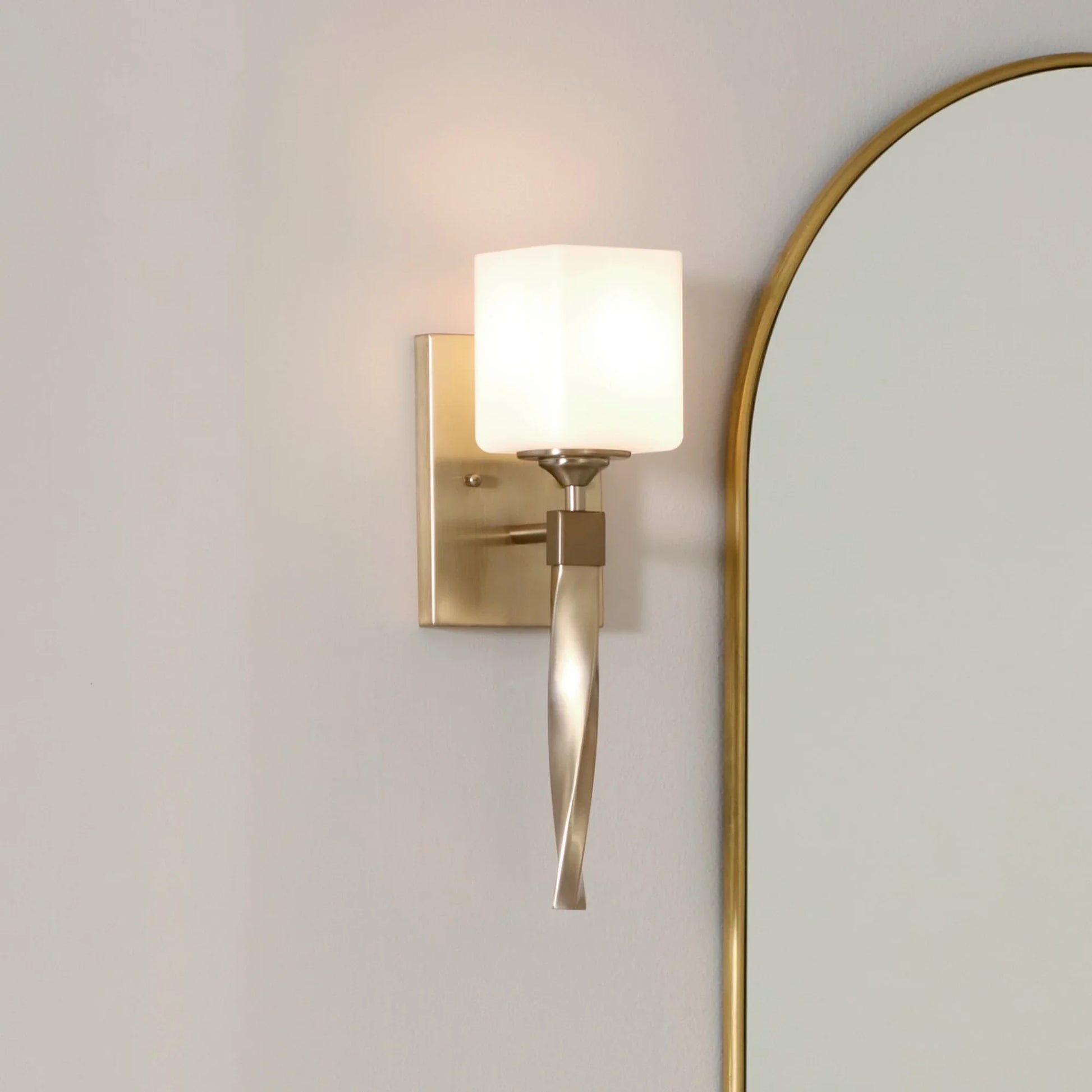 Marette 5" Wall Sconce, Champagne Bronze Finish - Bees Lighting