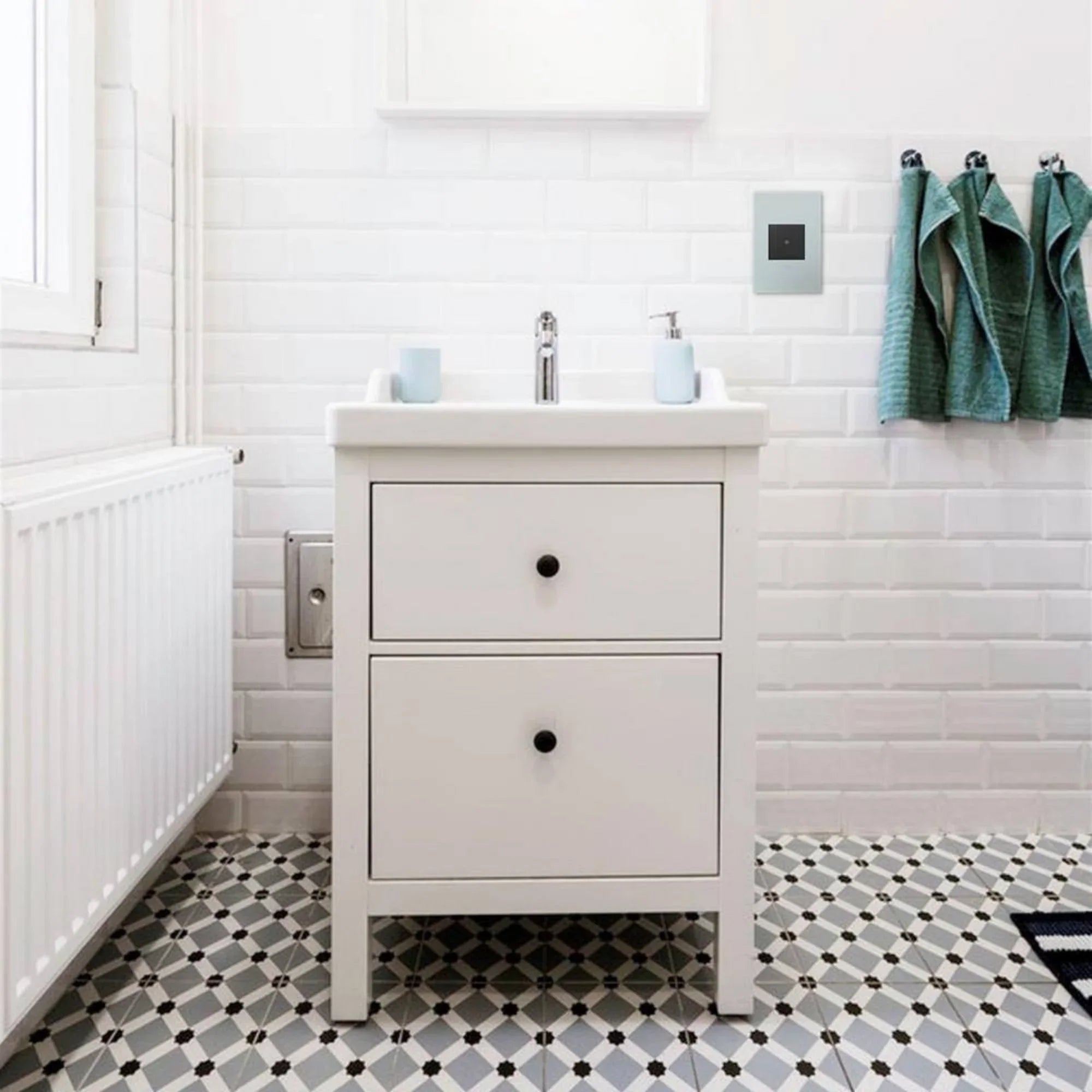 adorne Auto On/Off Occupancy Motion Sensor Switch, 600W, 120V, Graphite - Bees Lighting