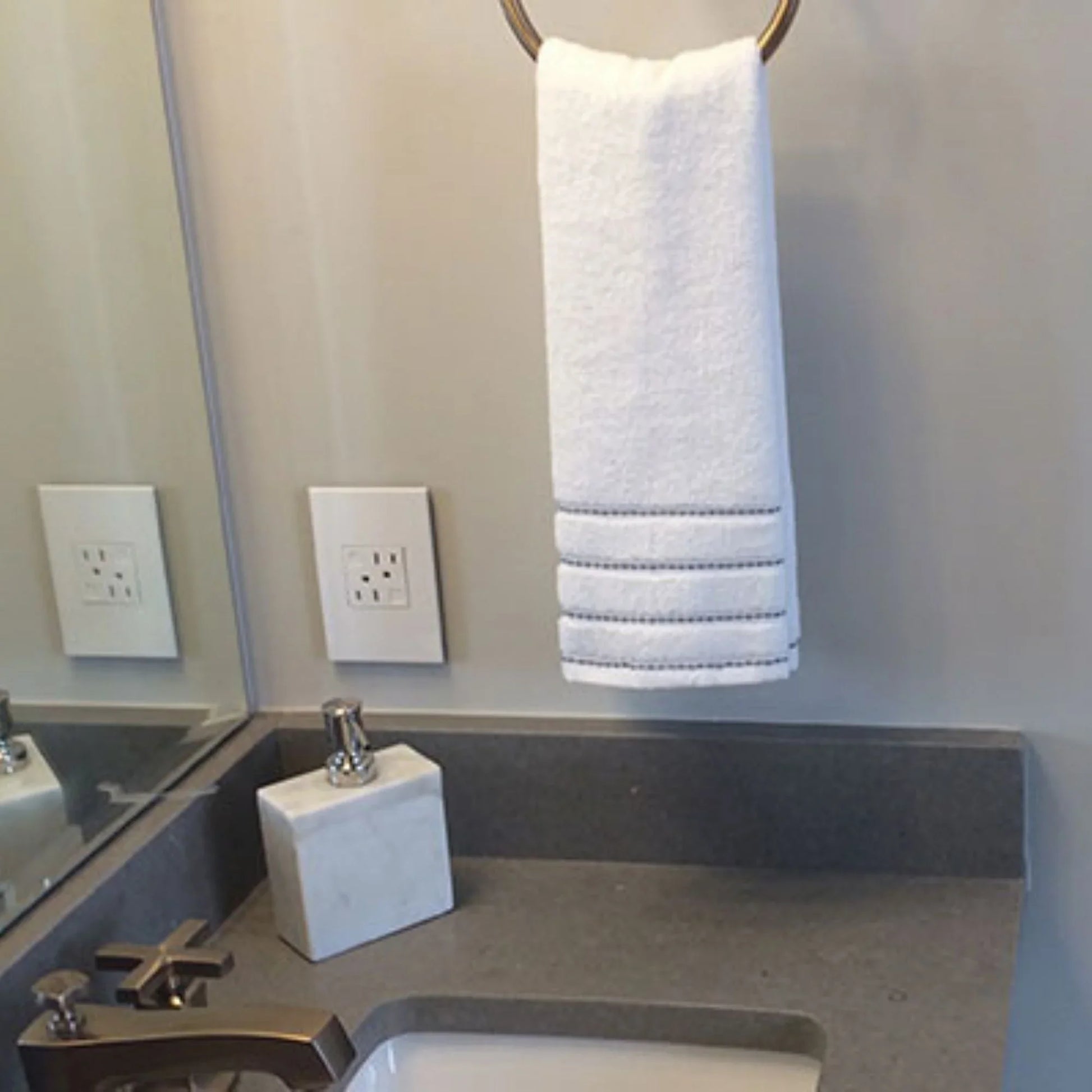 adorne 1-Gang-Plus Screwless wall Plate, Glossy White on White - Bees Lighting