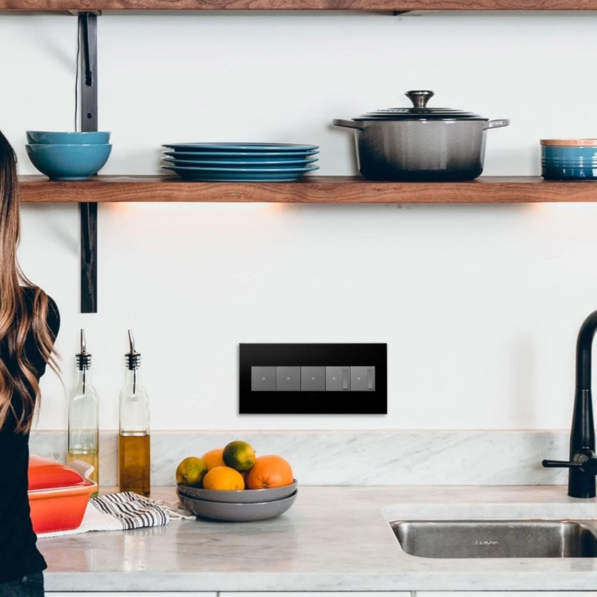 adorne 5-Gang Screwless Wall Plate, Graphite - Bees Lighting