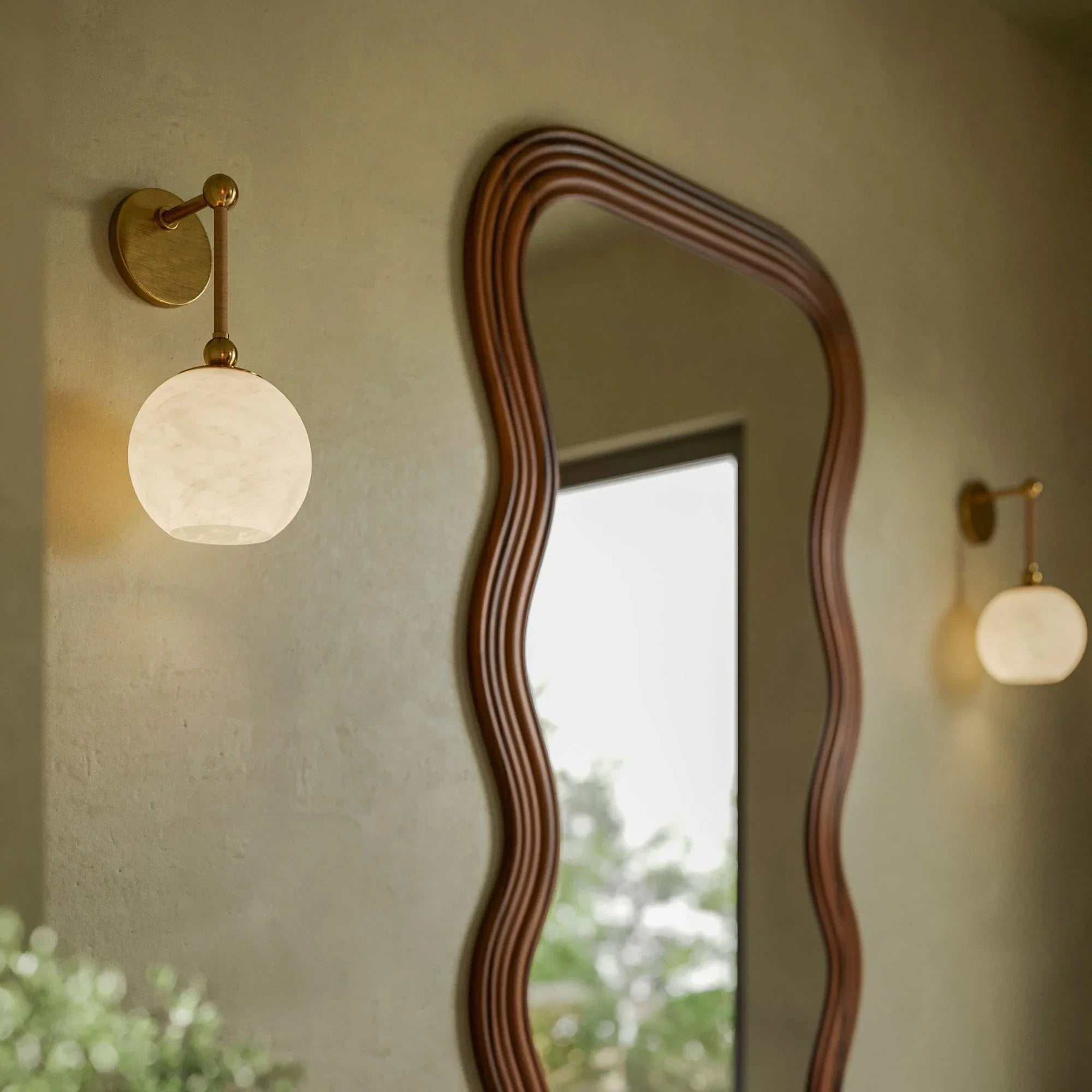 Abbie 15" Wall Sconce, Aged Brass Finish