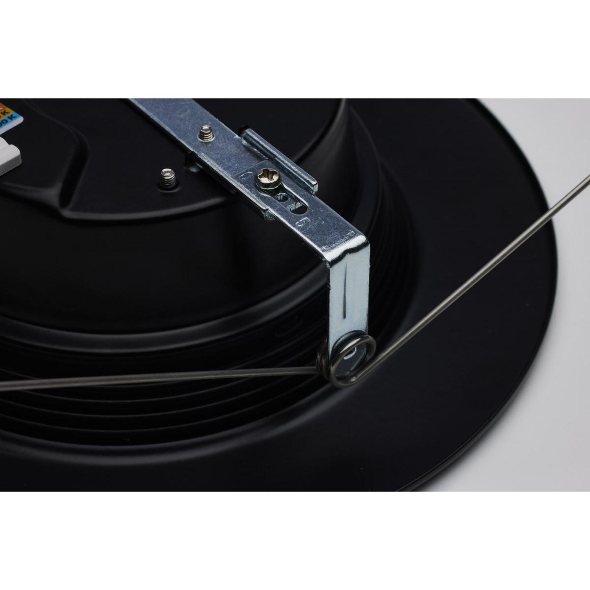 5/6" Retrofit LED Can Light, 9W, 800 Lm, 5-CCT, Black Baffle Trim