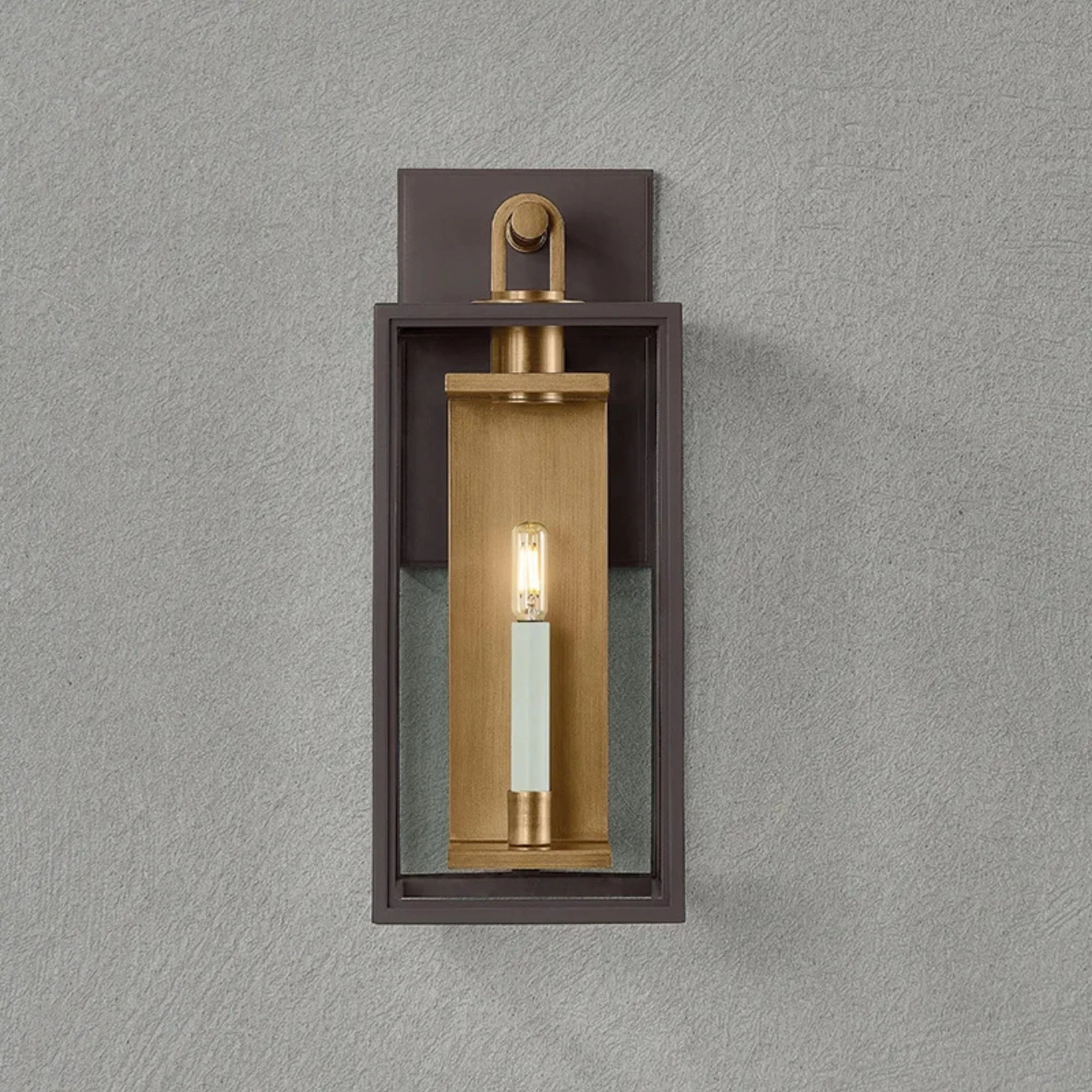 Arnold 20" Outdoor Wall Sconce, Patina Brass/Textured Bronze Finish