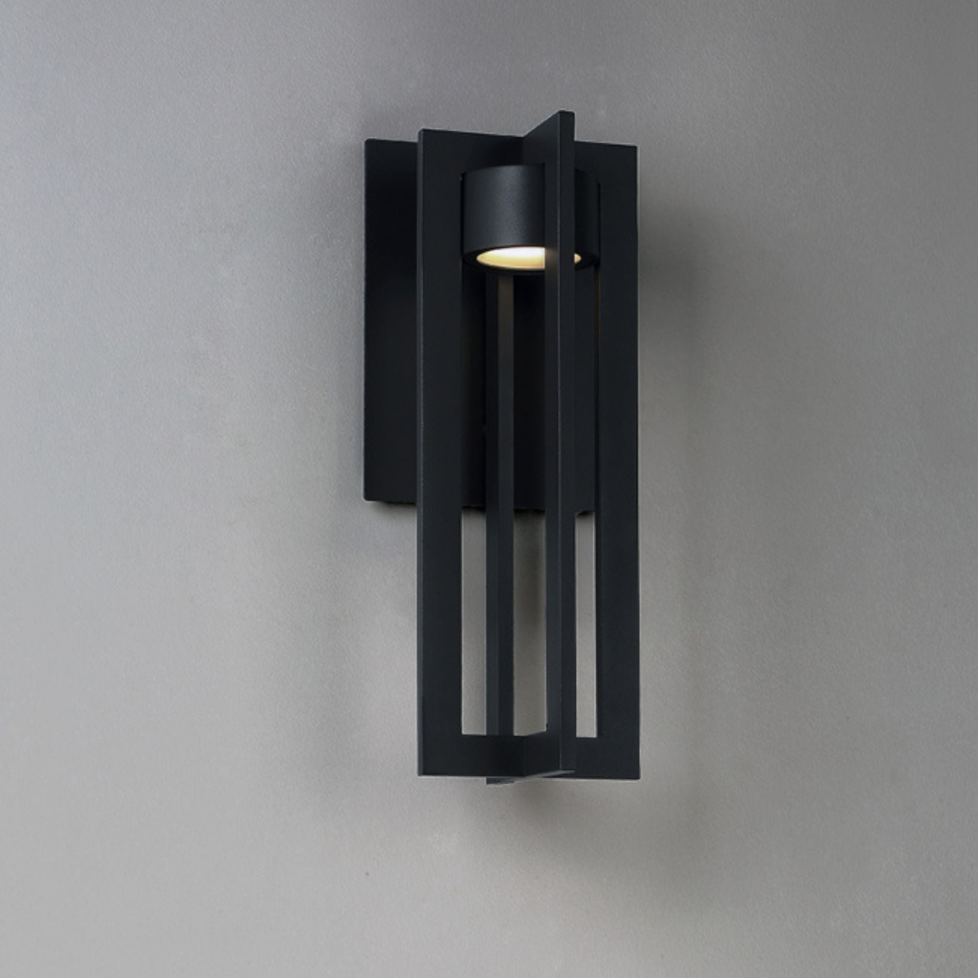 Chamber 16 in. LED Outdoor Wall Sconce 3000K Black Finish - Bees Lighting