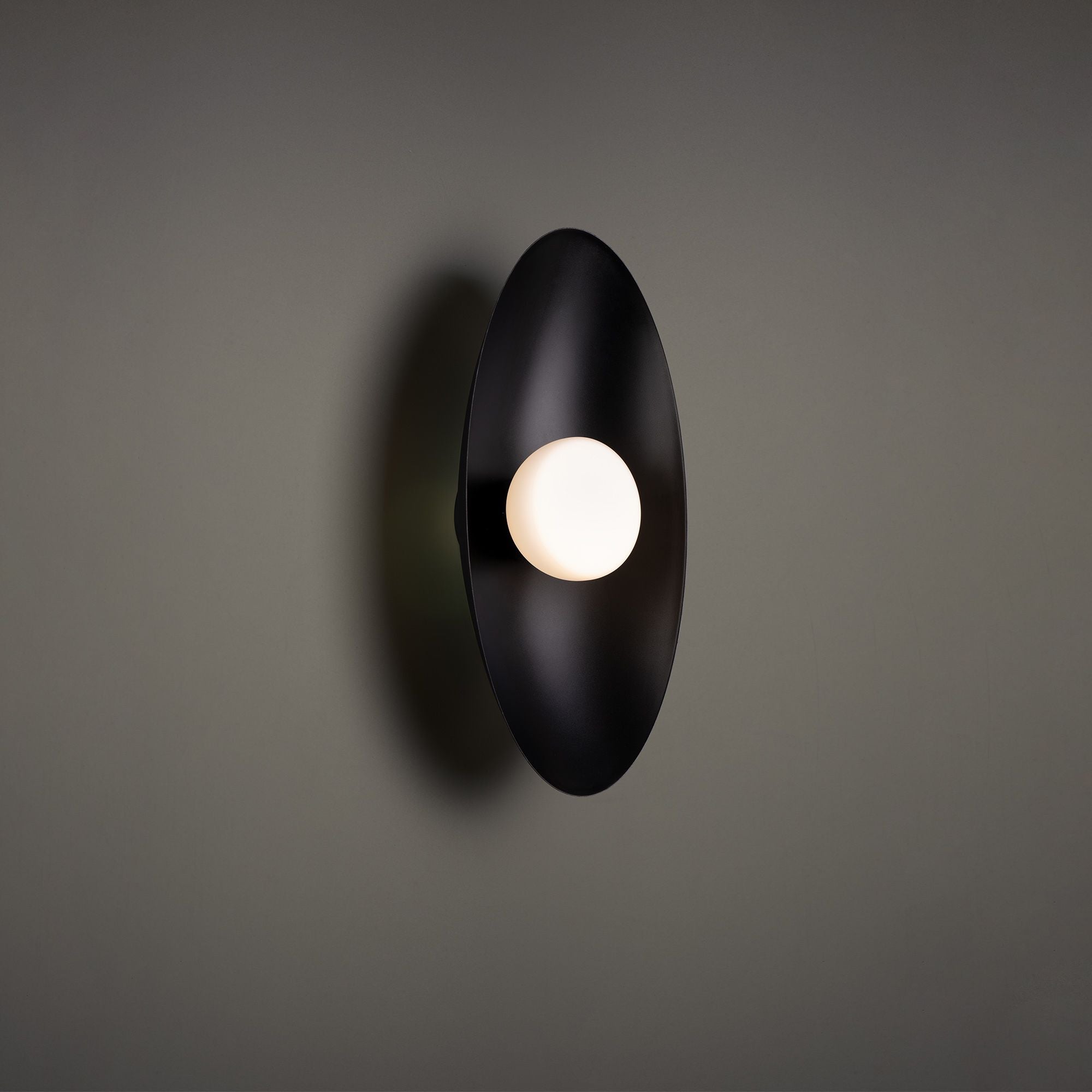 Glamour 18 in. LED Wall Light 3000K Black finish