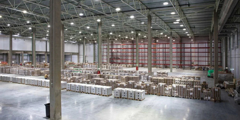 UFO vs. Linear High Bays: The 10,000 Sq Ft Warehouse ROI Analysis