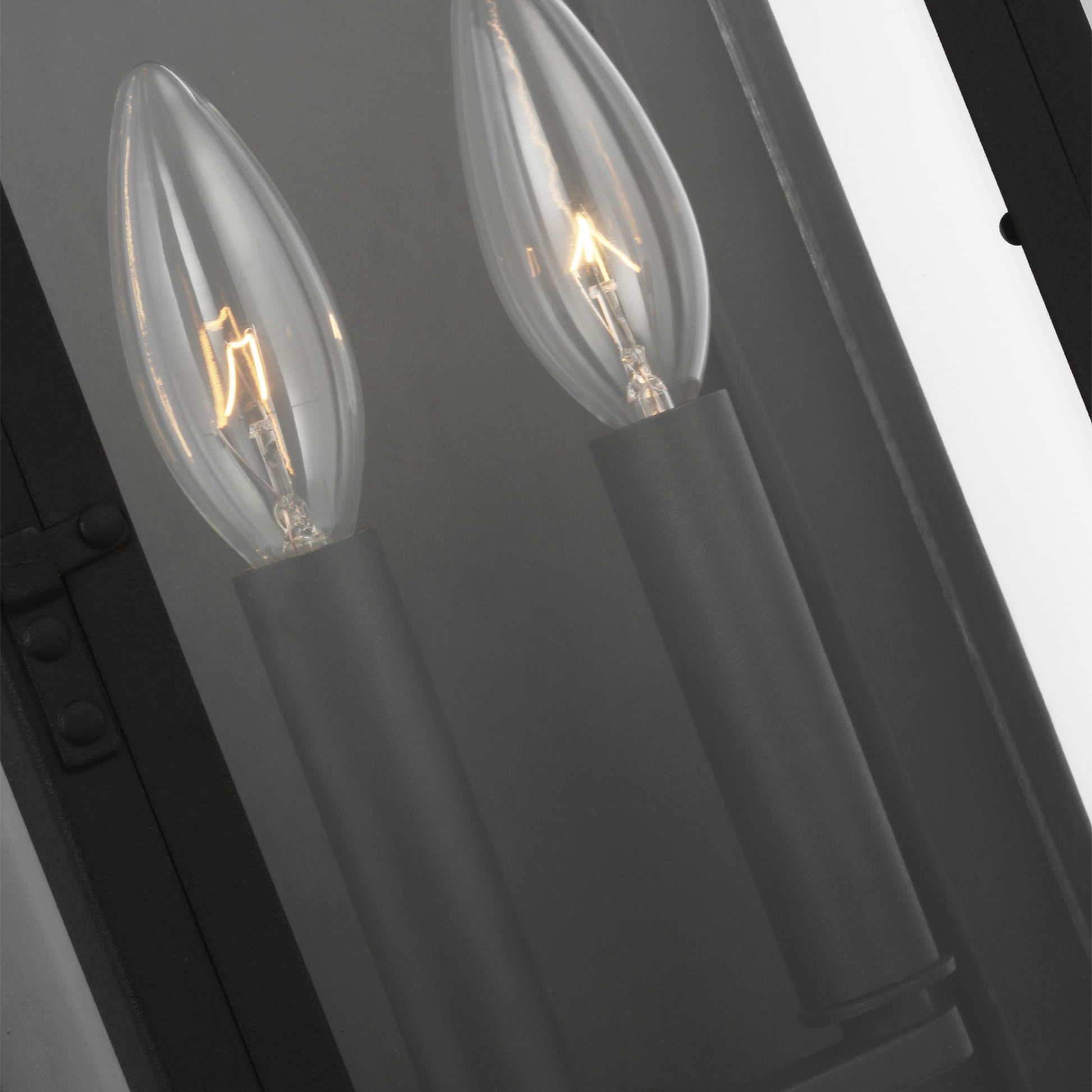 Hingham 16" 2-Light Outdoor Wall Light, Black Finish - Bees Lighting