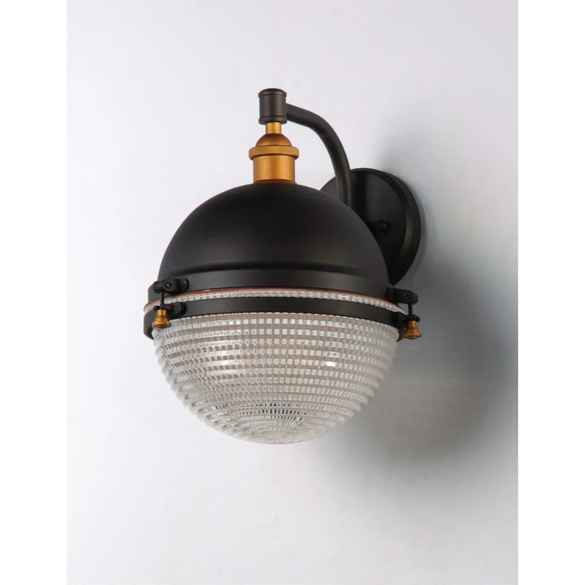Portside LED Outdoor Wall Sconce - Bees Lighting
