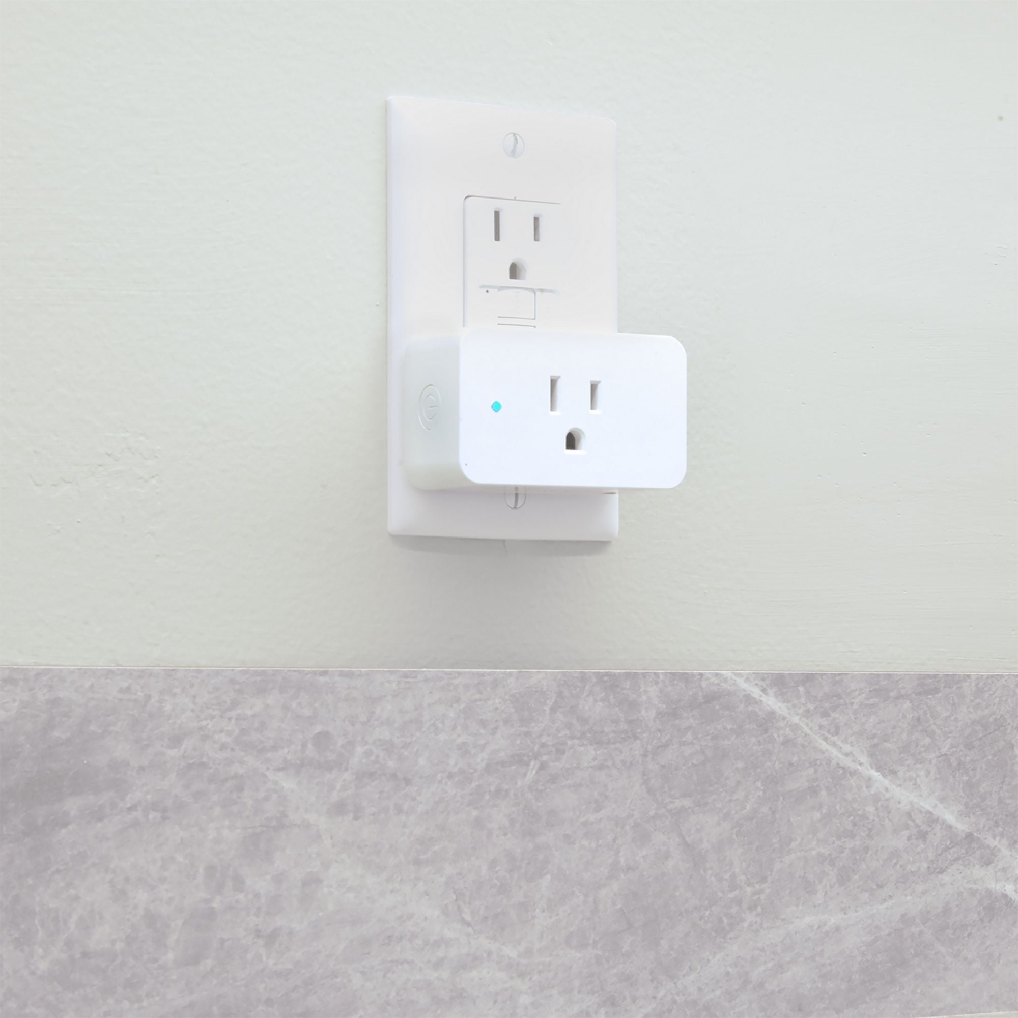 Starfish 15-Amp Wi-Fi Smart Plug Outlet White - Bees Lighting