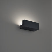 Bantam 9" LED Wall Sconce, 3000K, Black Finish - Bees Lighting