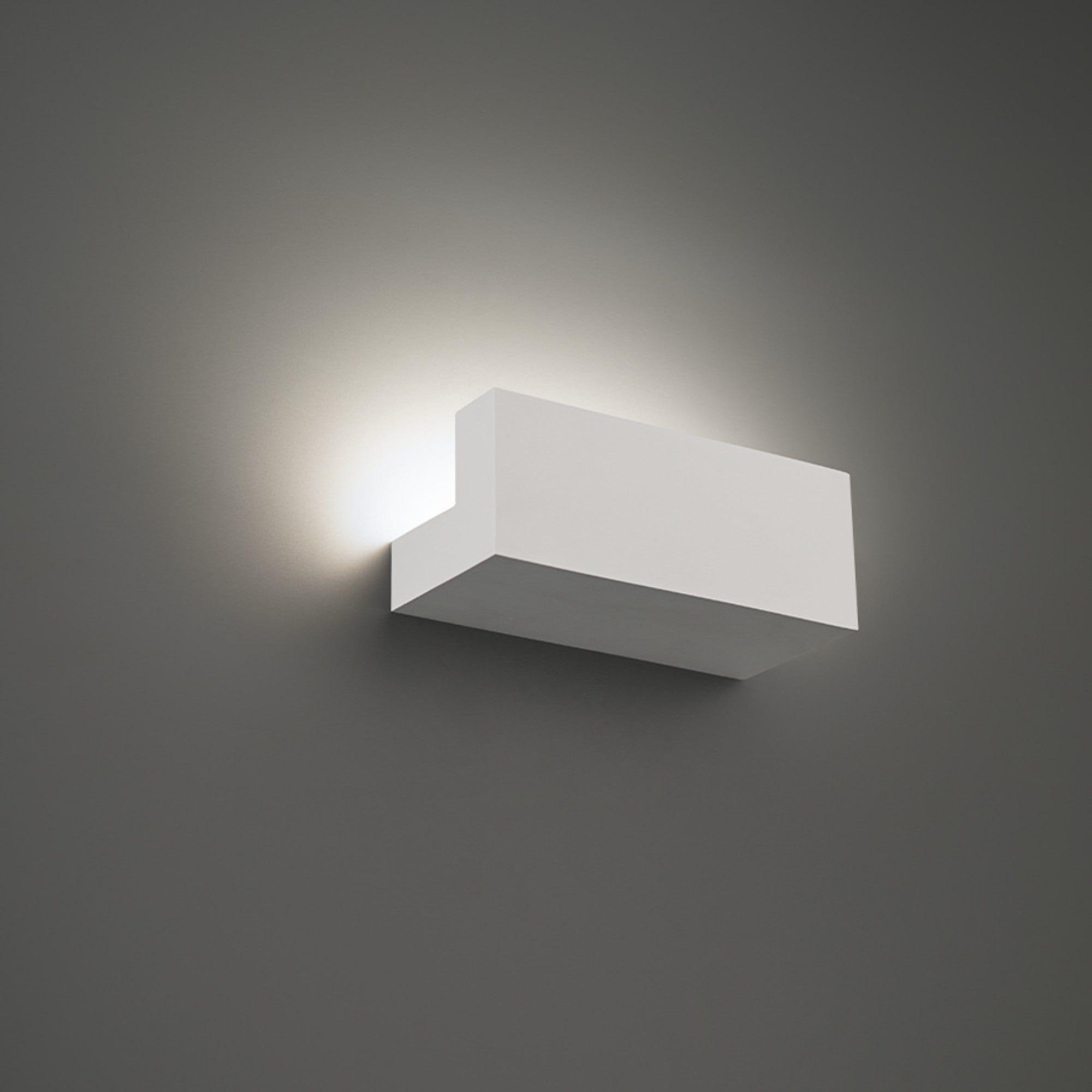 Bantam 9" LED Wall Sconce, 3500K, White Finish - Bees Lighting