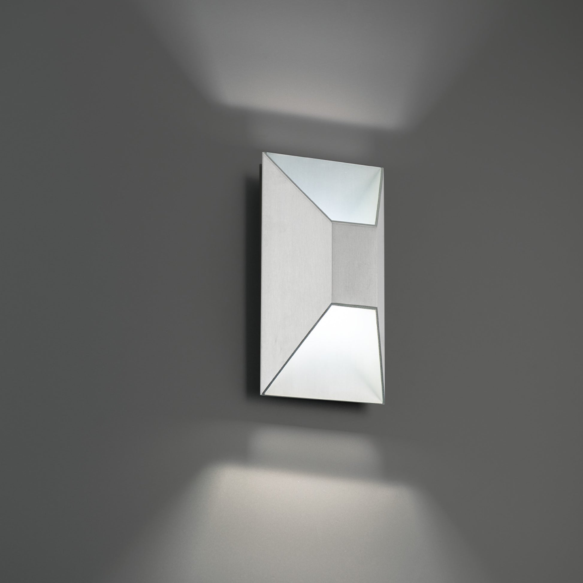 Maglev 10" LED Outdoor Wall Sconce, 4000K, Brushed Aluminum Finish - Bees Lighting