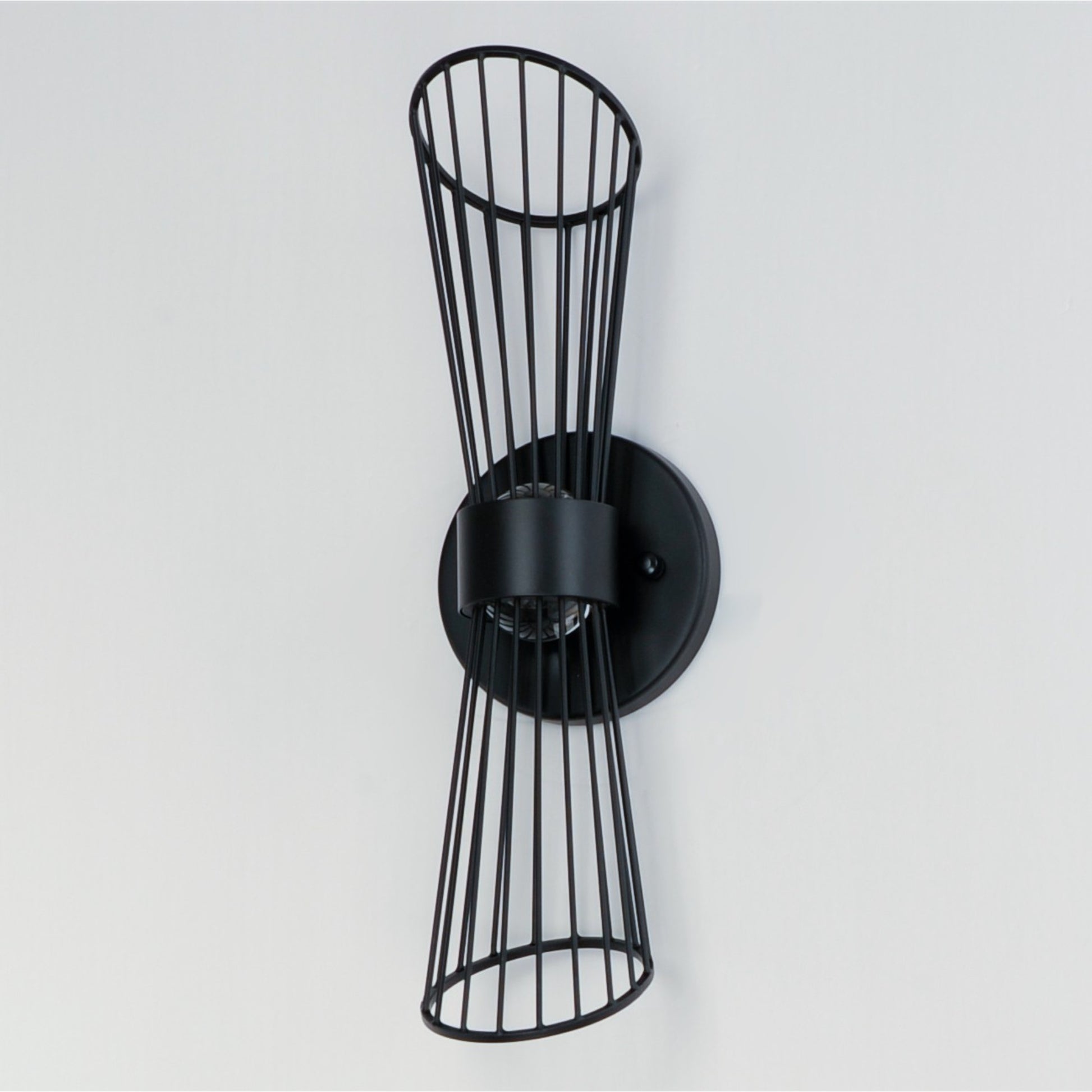 Zeta 16" LED Wall Sconce, Black Finish - Bees Lighting