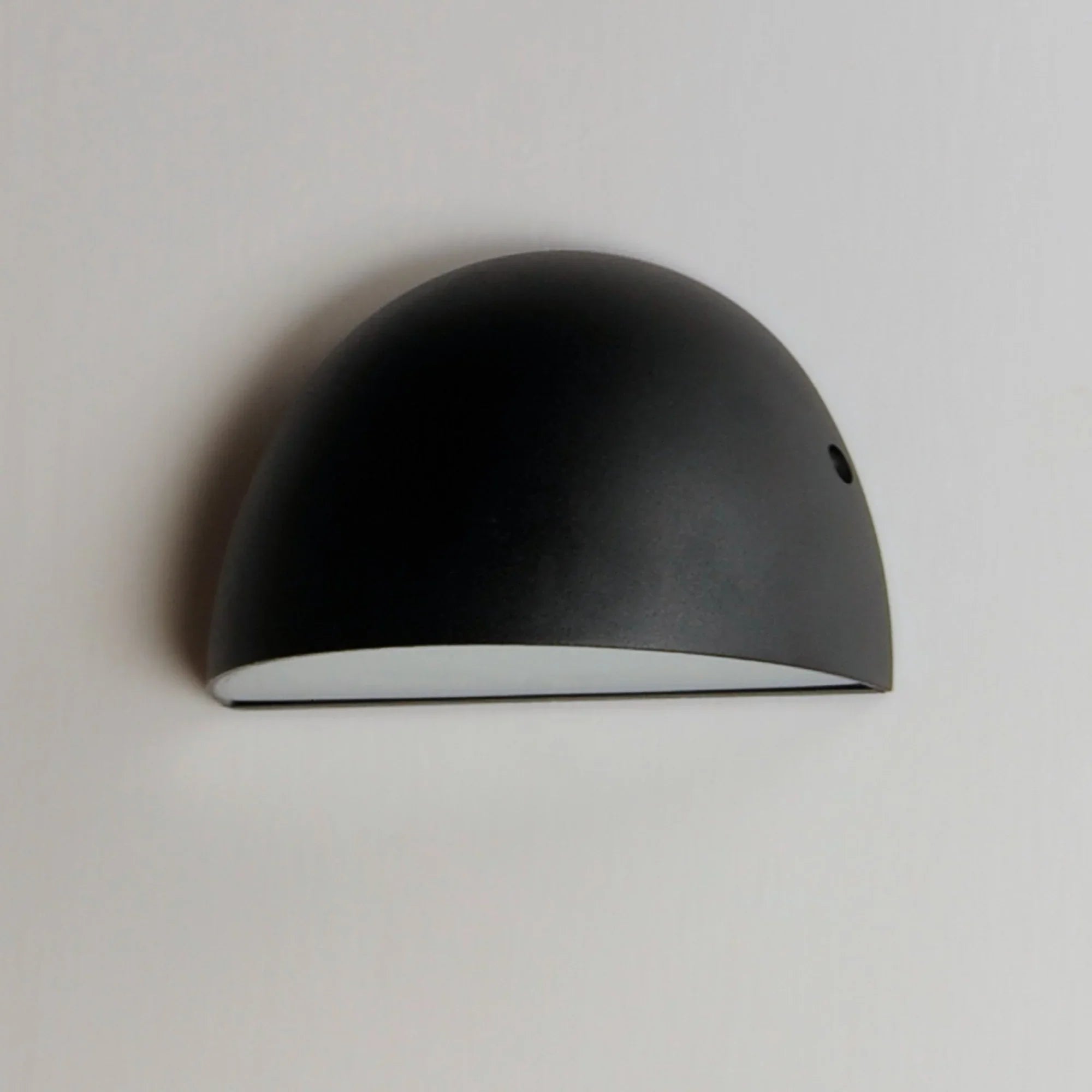 Pathfinder 7" LED Outdoor Wall Sconce, Black Finish - Bees Lighting
