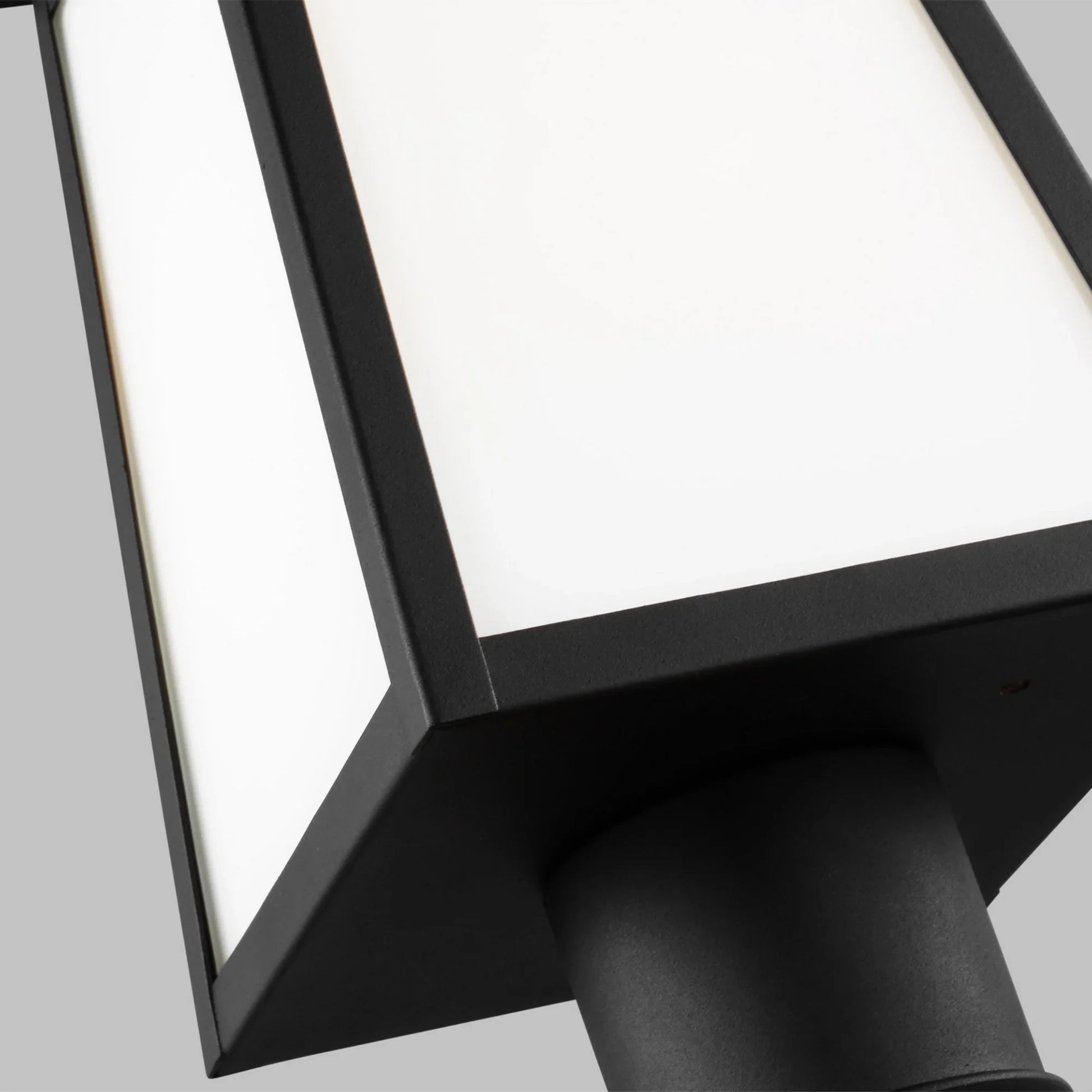 Founders 17" LED Outdoor Post Lantern, Black Finish - Bees Lighting