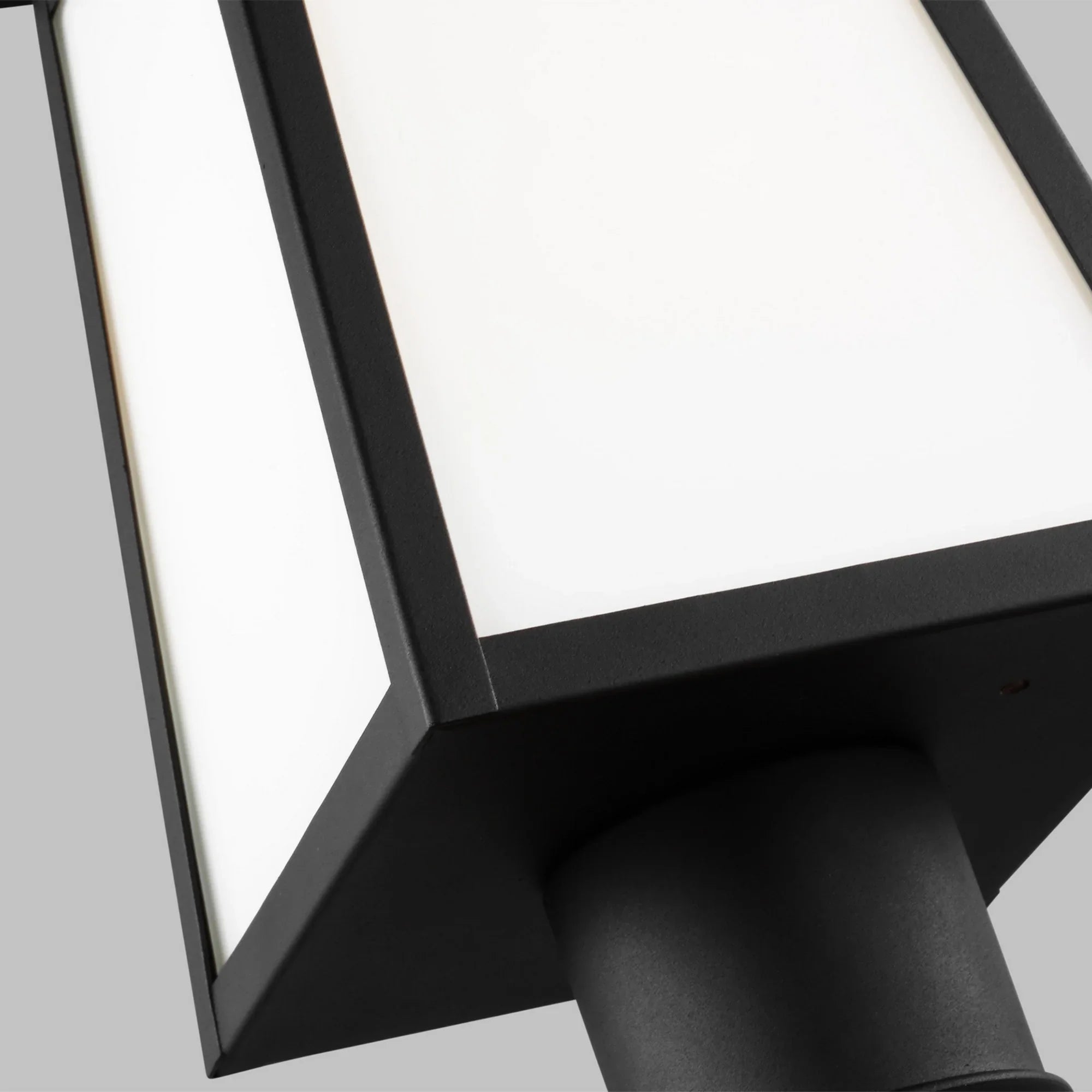 Founders 17" LED Outdoor Post Lantern, Black Finish - Bees Lighting