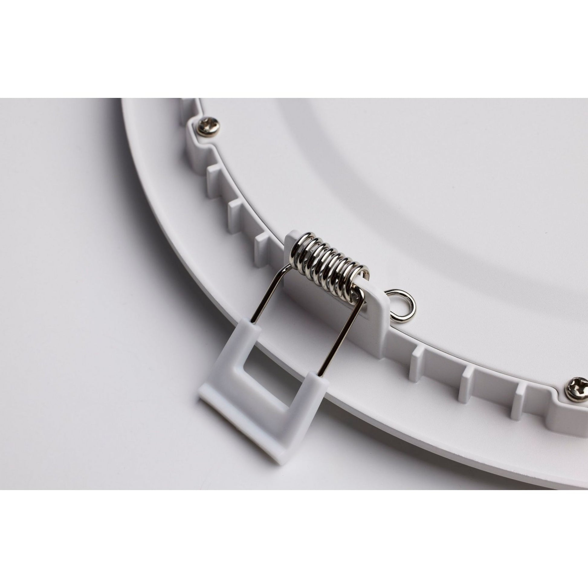 Edge-Lit 4" Round Canless LED Recessed Light, 10W, 650 Lm, 5-CCT - Bees Lighting