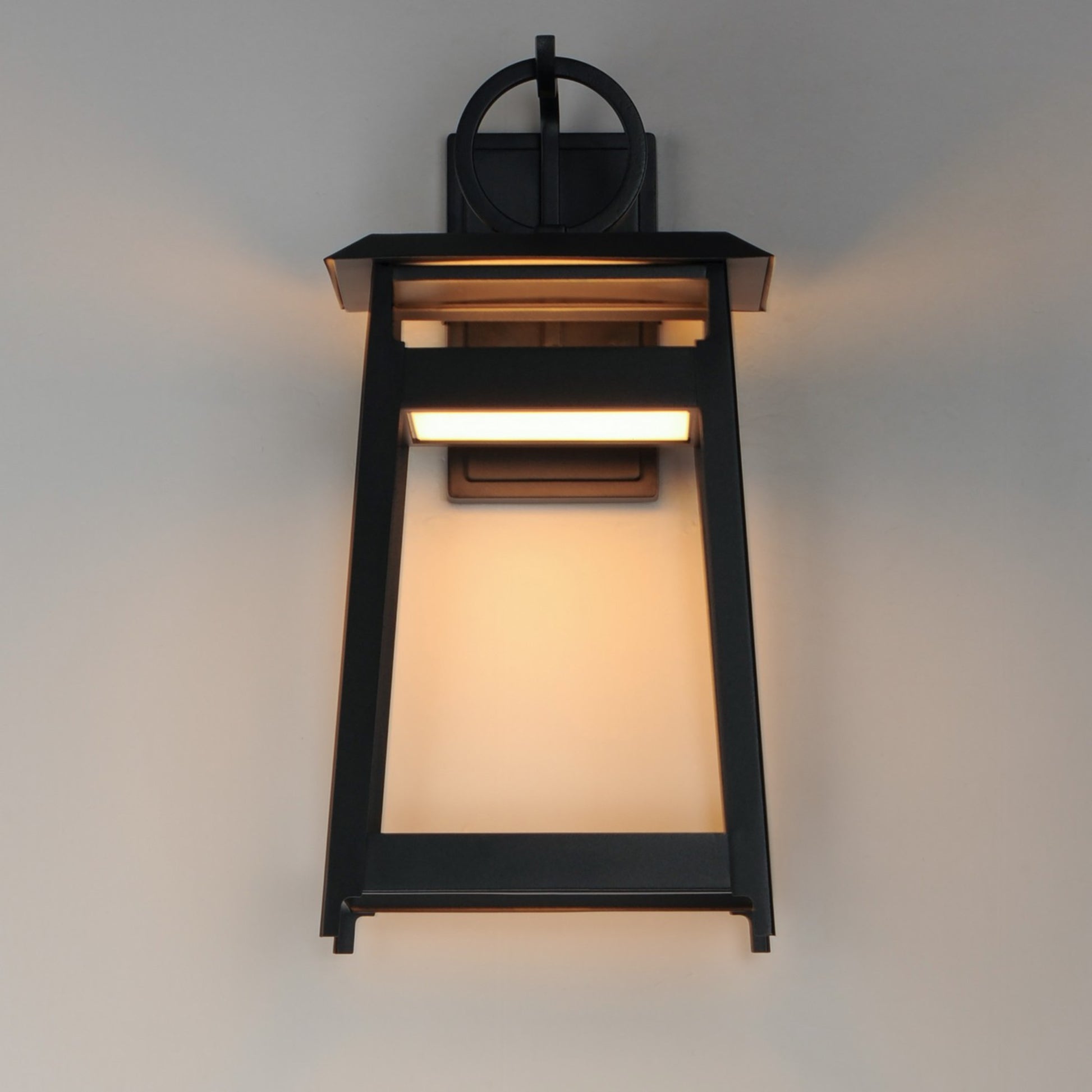 Pagoda 19" LED Outdoor Wall Sconce, Black Finish - Bees Lighting
