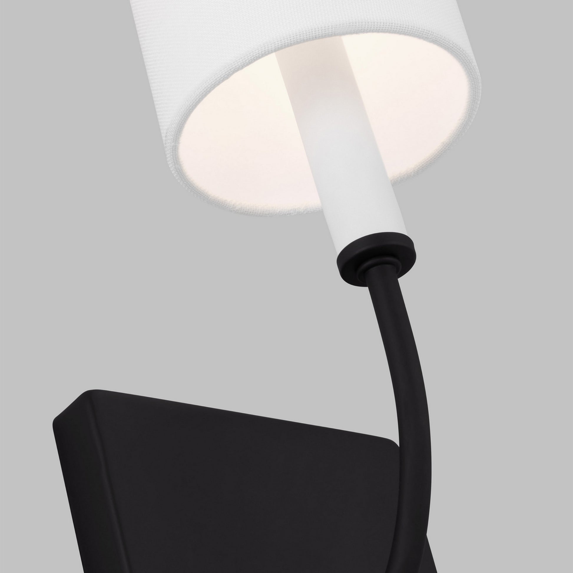 Greenwich 14" Wall Sconce, Midnight Black Finish - Bees Lighting