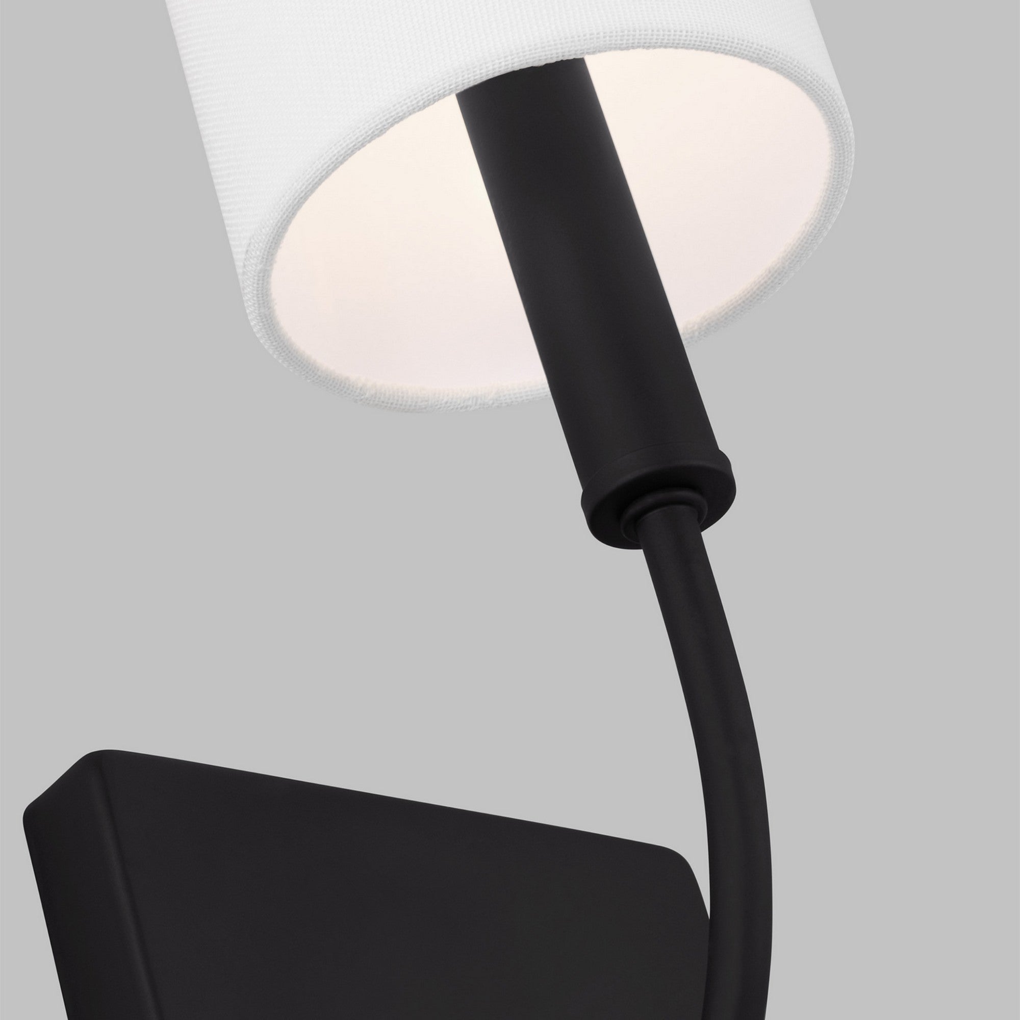Greenwich 14" Wall Sconce, Midnight Black Finish - Bees Lighting