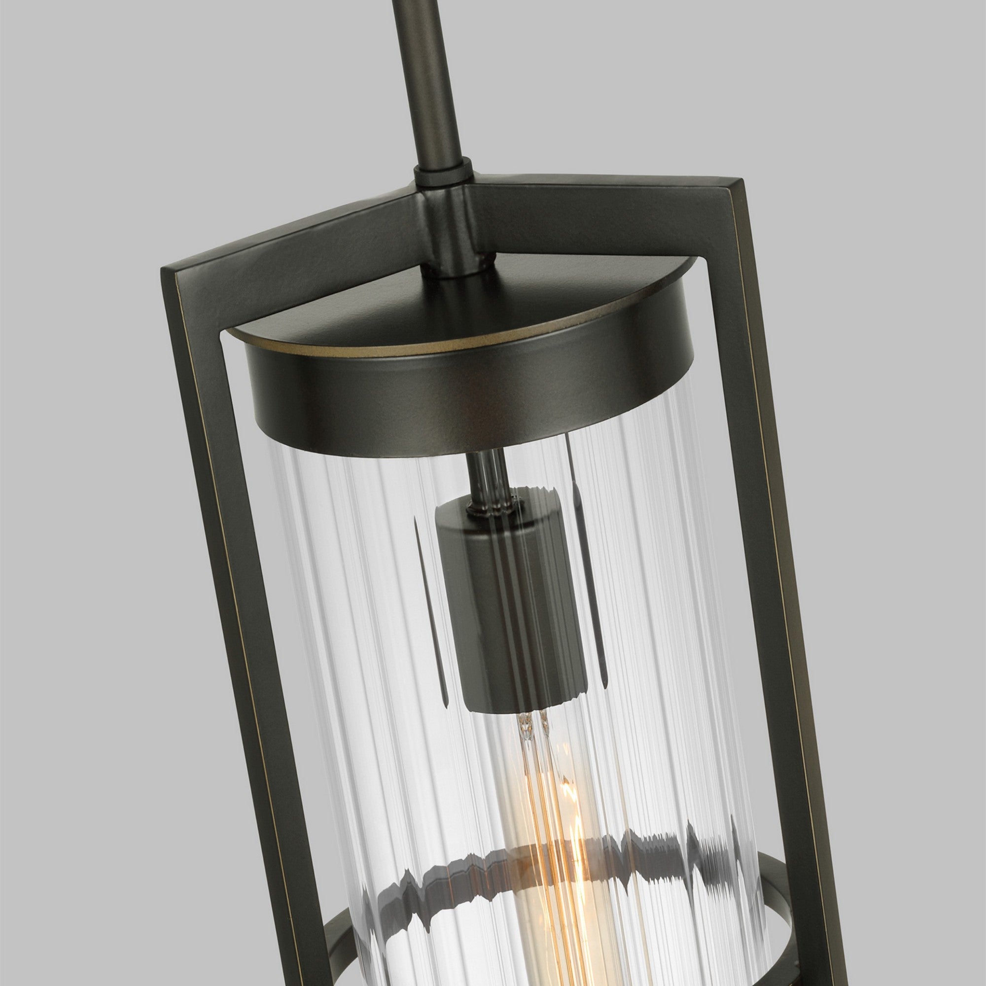 Alcona 18" Outdoor Pendant Lantern, Antique Bronze Finish - Bees Lighting