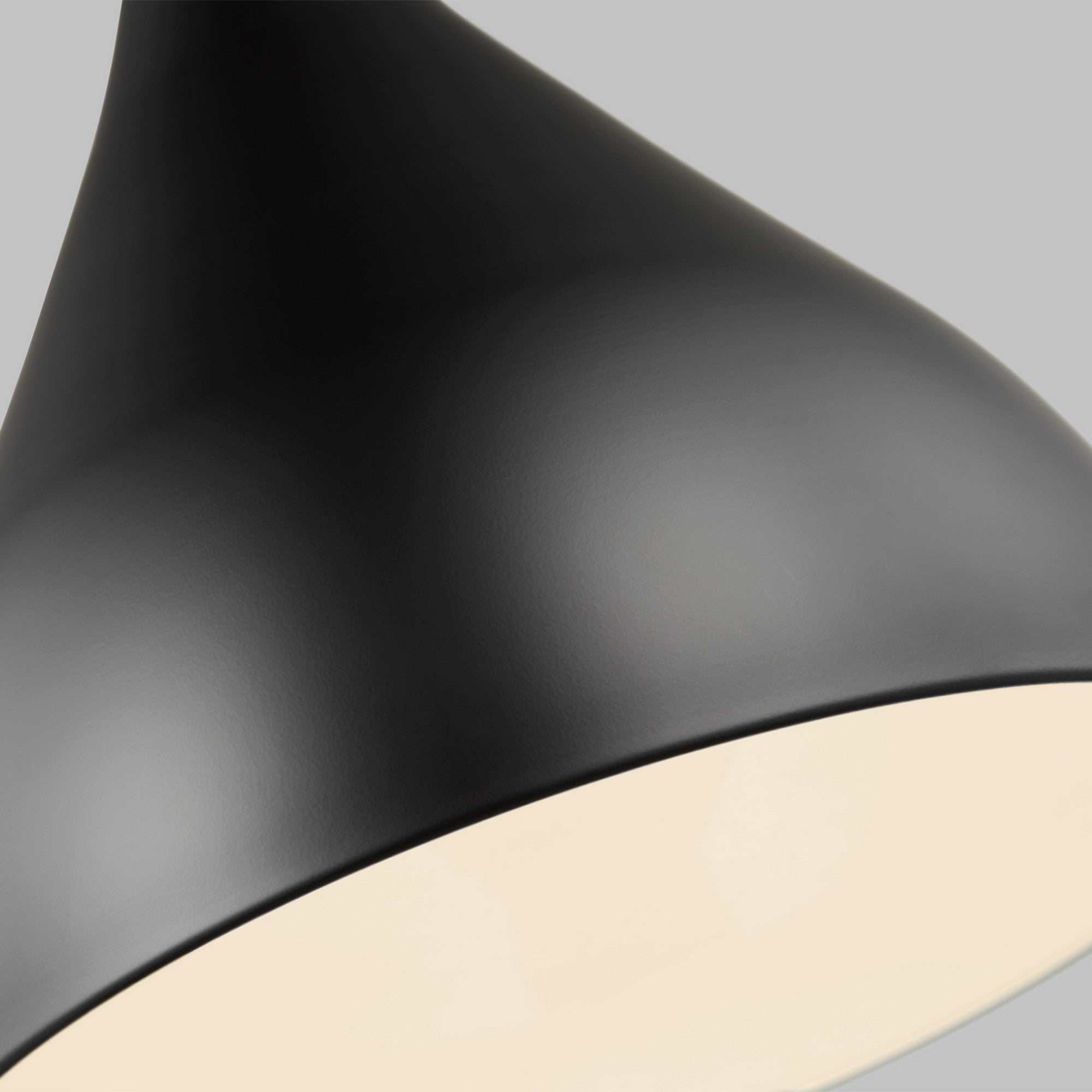 Oden 14" Medium Pendant, Midnight Black Finish - Bees Lighting