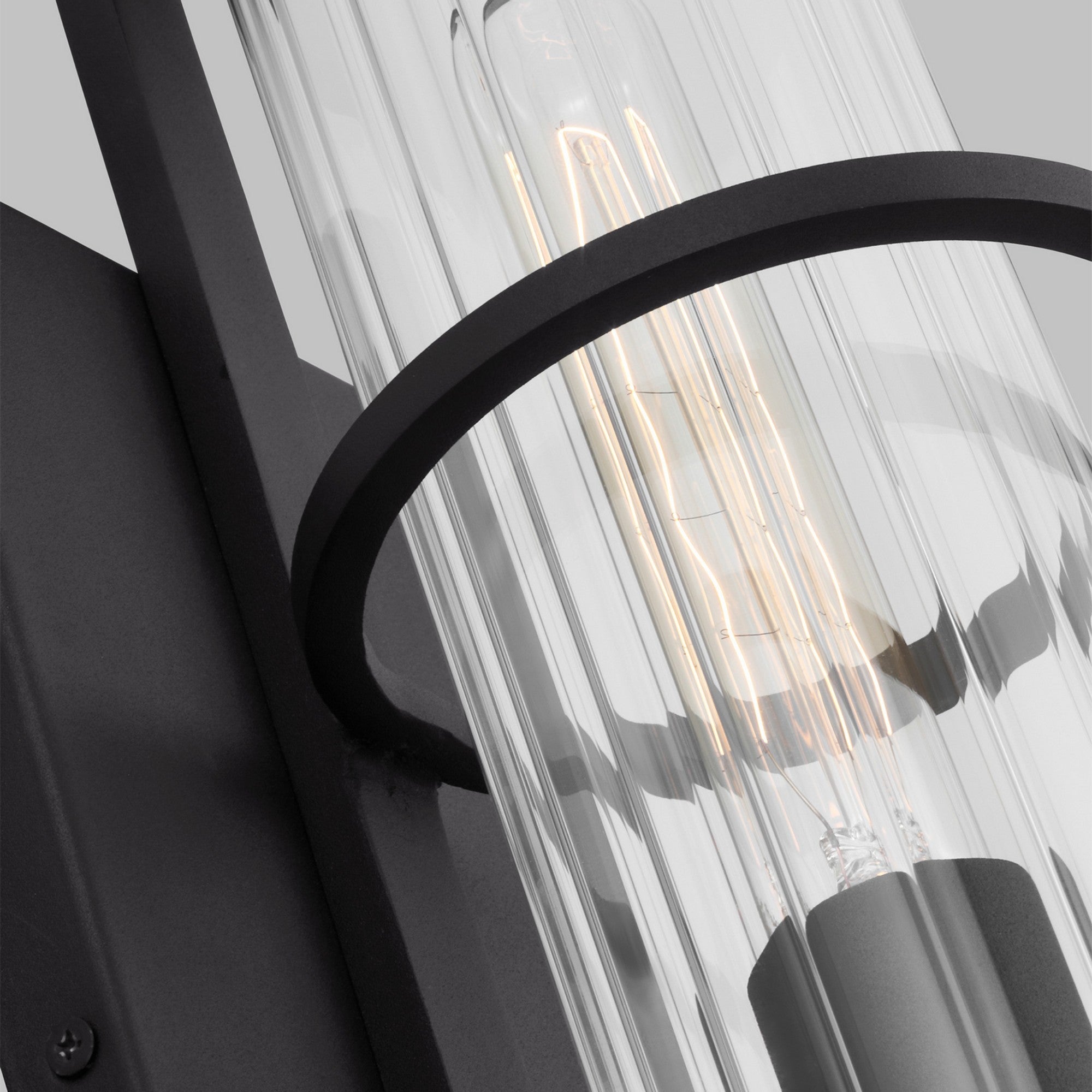 Alcona 15" Medium Outdoor Wall Lantern, Black Finish - Bees Lighting
