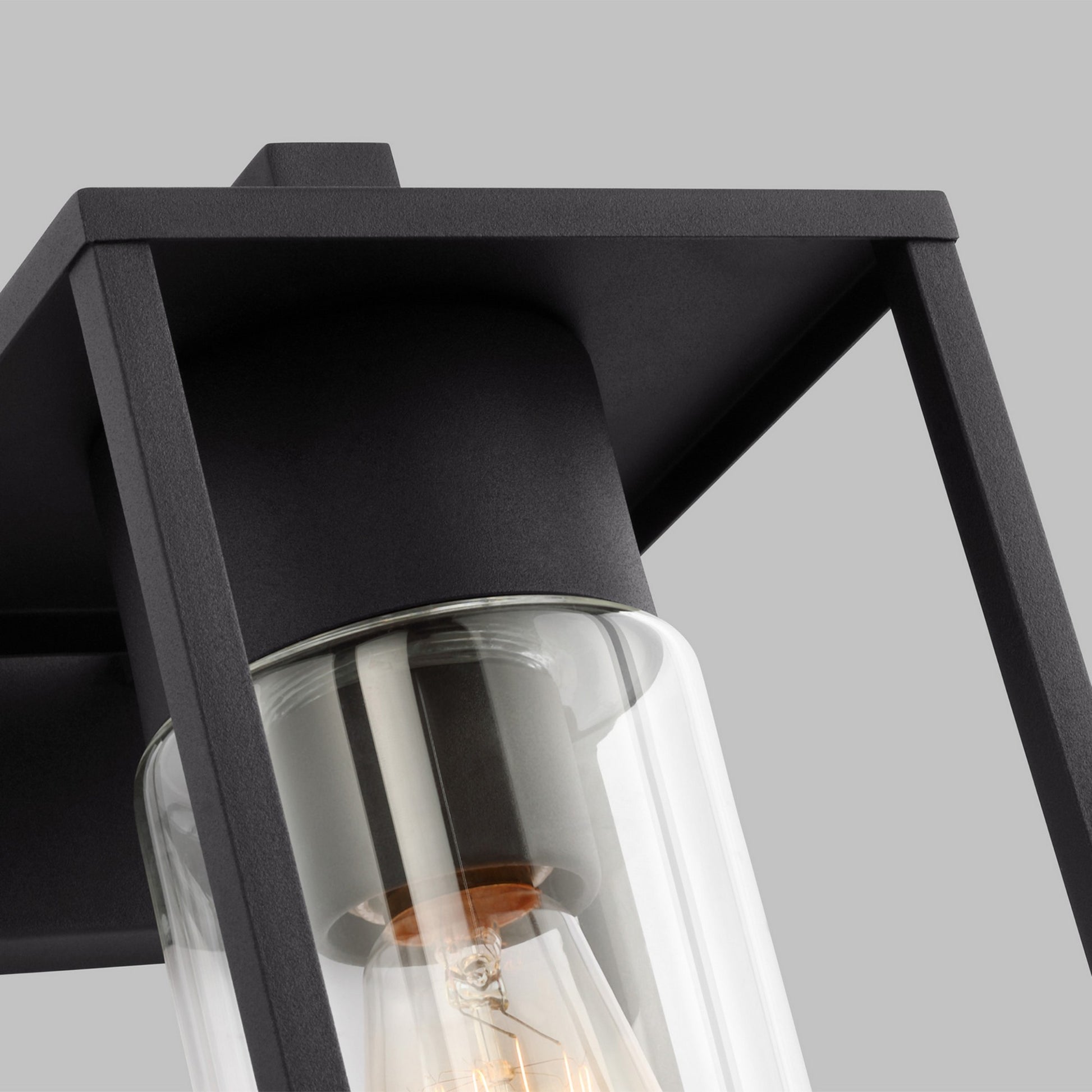 Vado 15" Medium Outdoor Wall Lantern, Black Finish - Bees Lighting