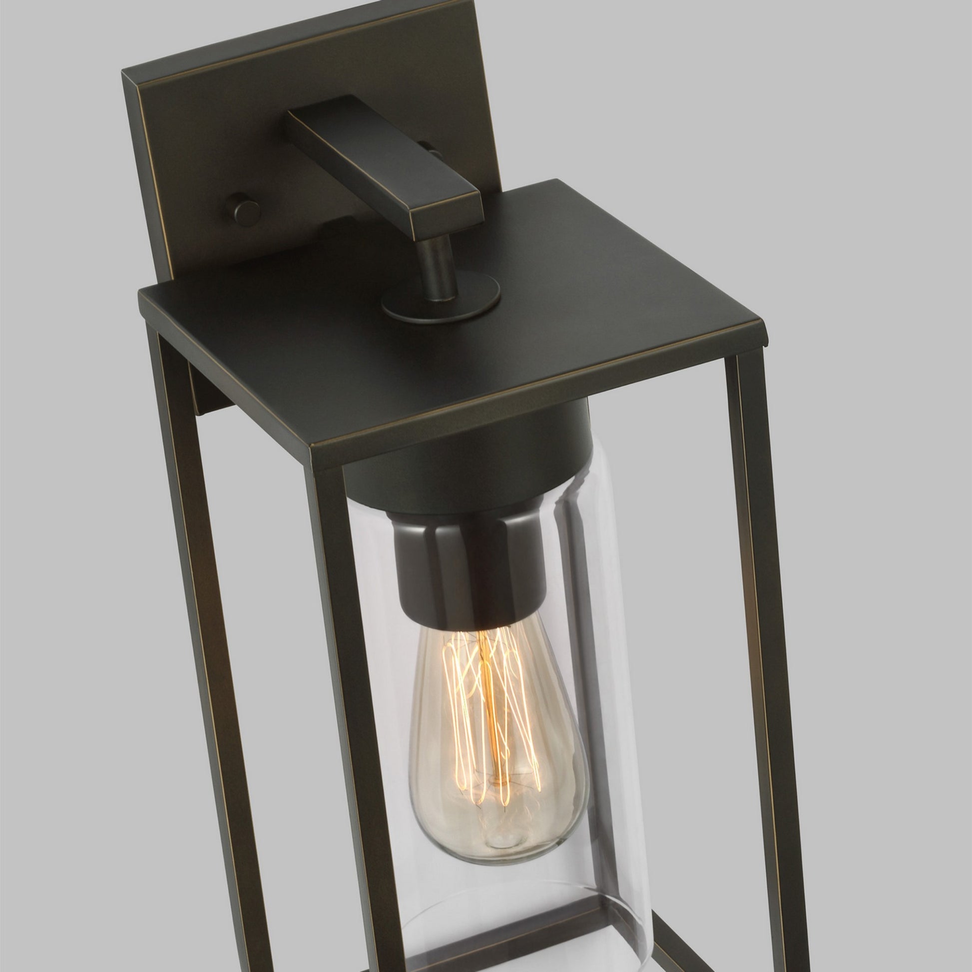 Vado 15" Medium Outdoor Wall Lantern, Antique Bronze Finish - Bees Lighting