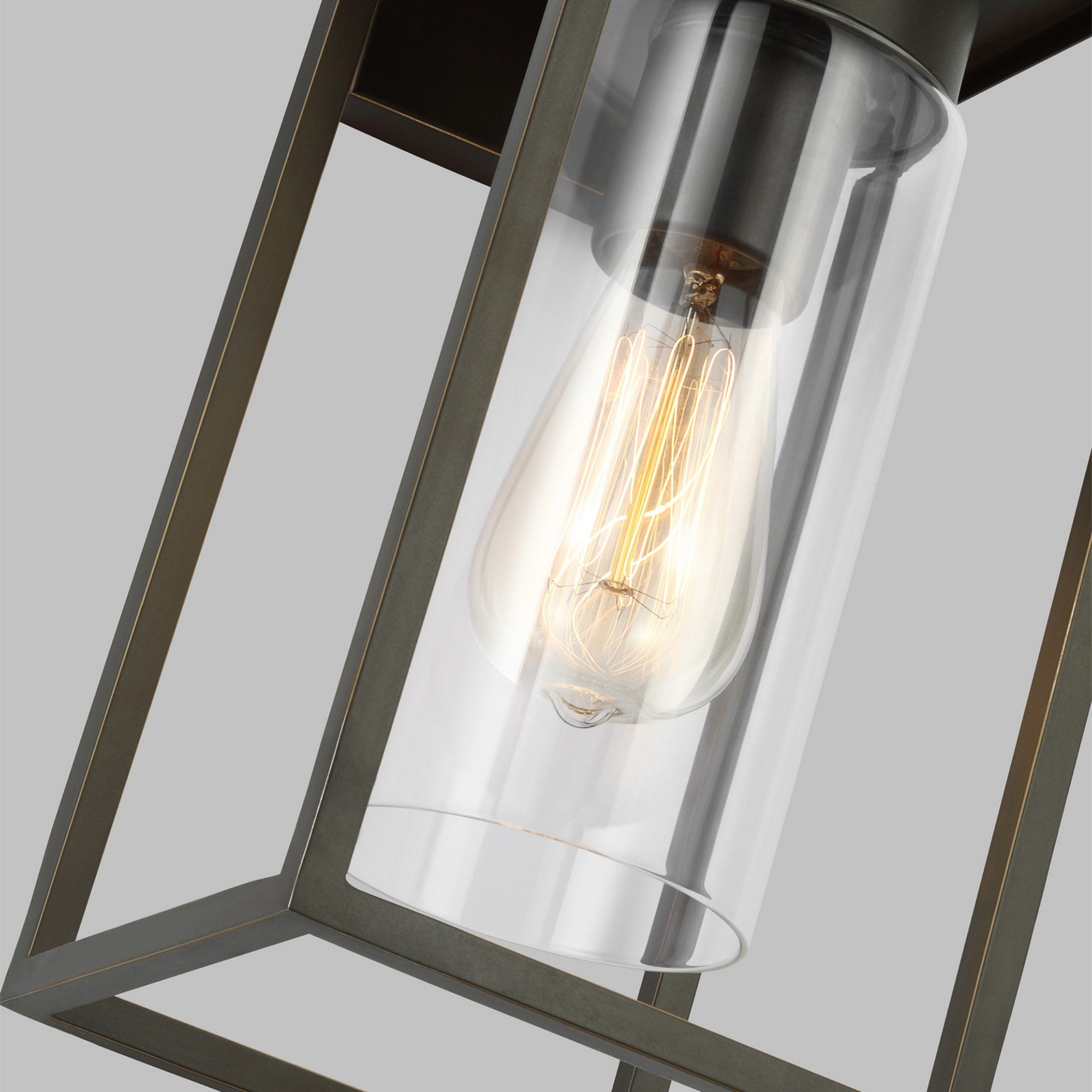 Vado 15" Medium Outdoor Wall Lantern, Antique Bronze Finish - Bees Lighting